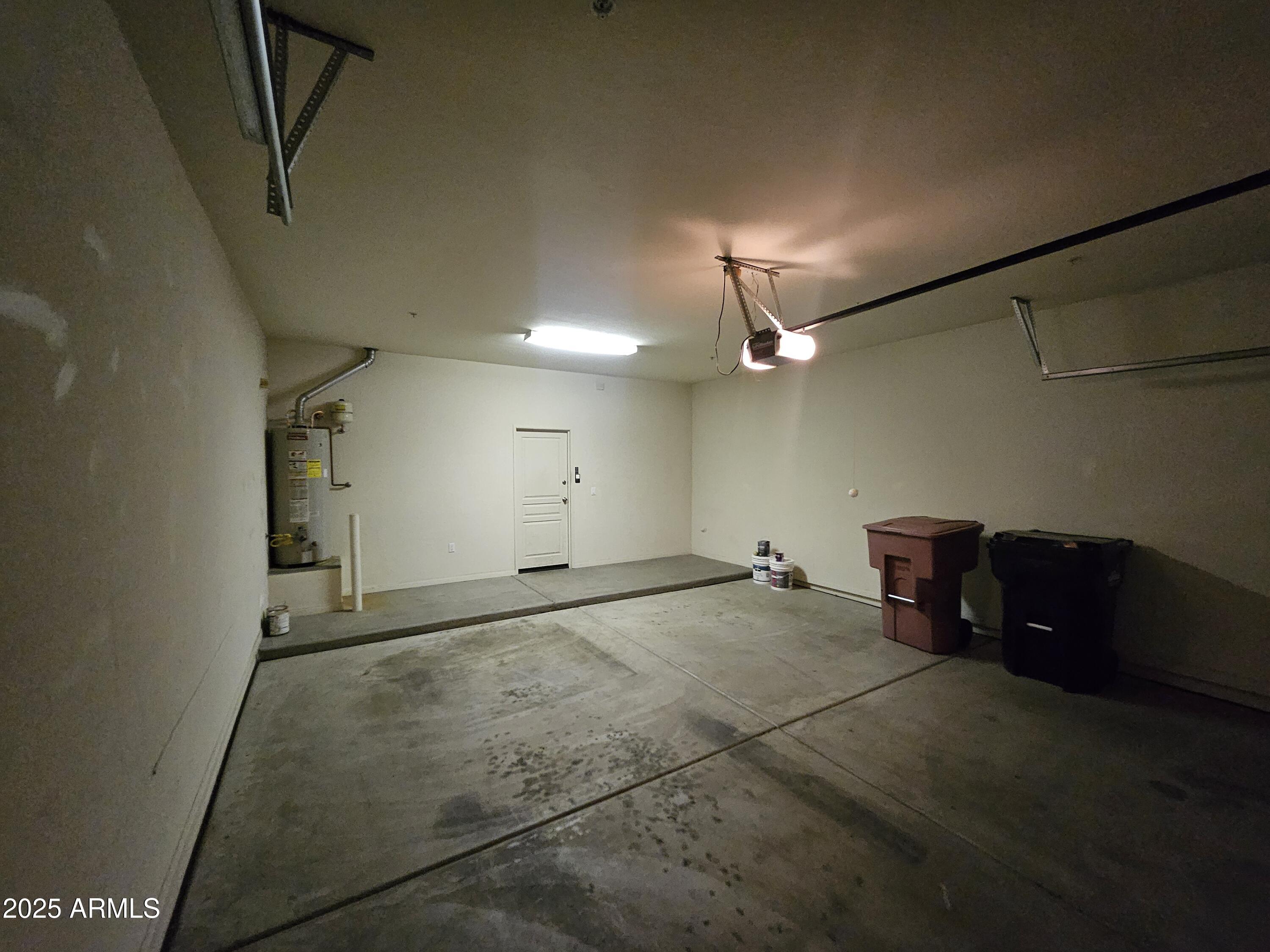 19475 N GRAYHAWK Drive 2116