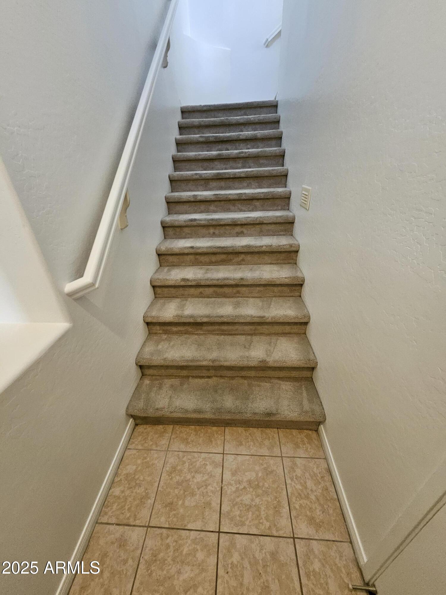 19475 N GRAYHAWK Drive 2116