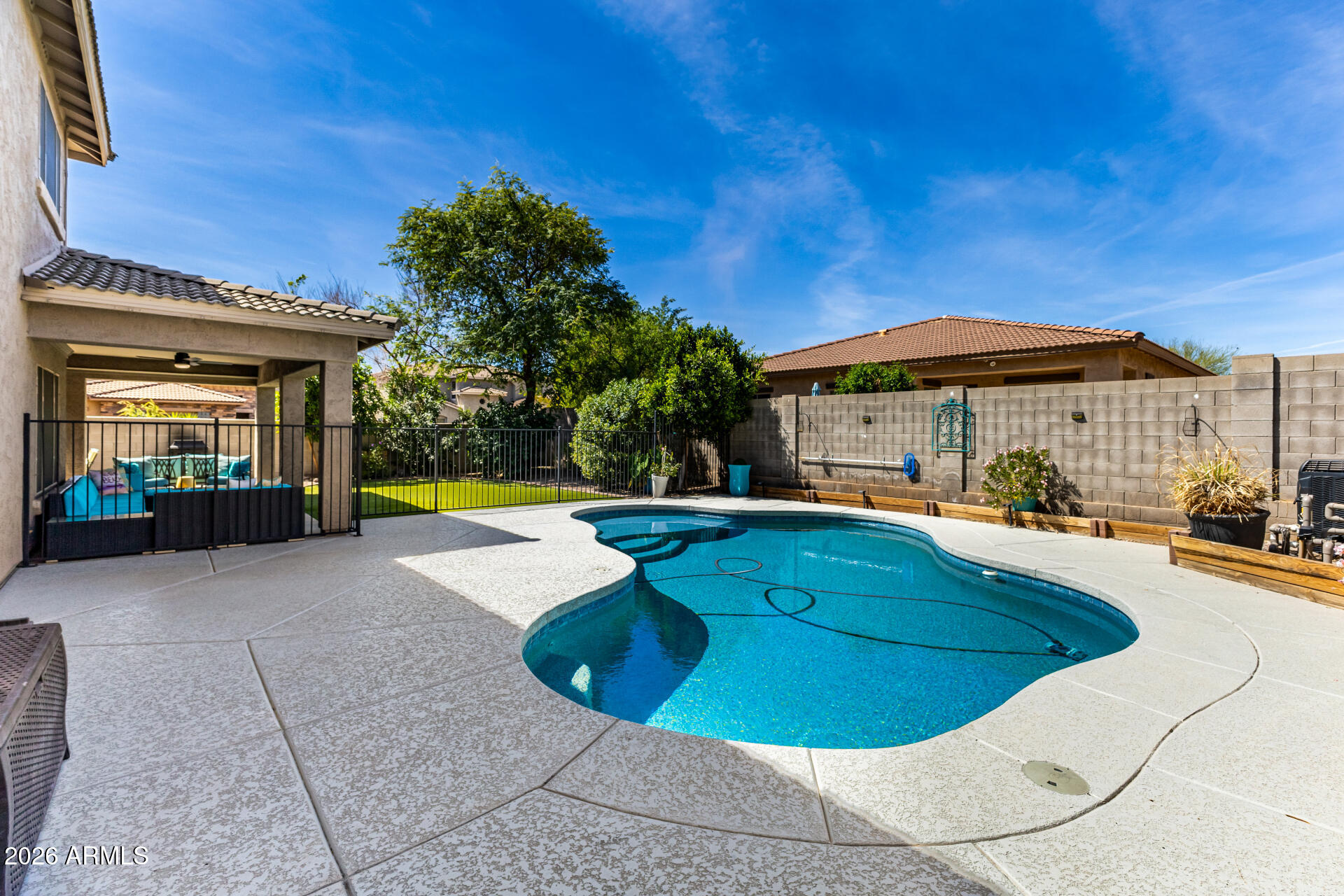 16788 W TETHER Trail