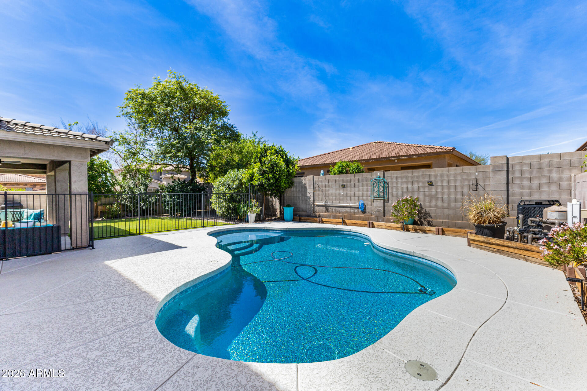 16788 W TETHER Trail