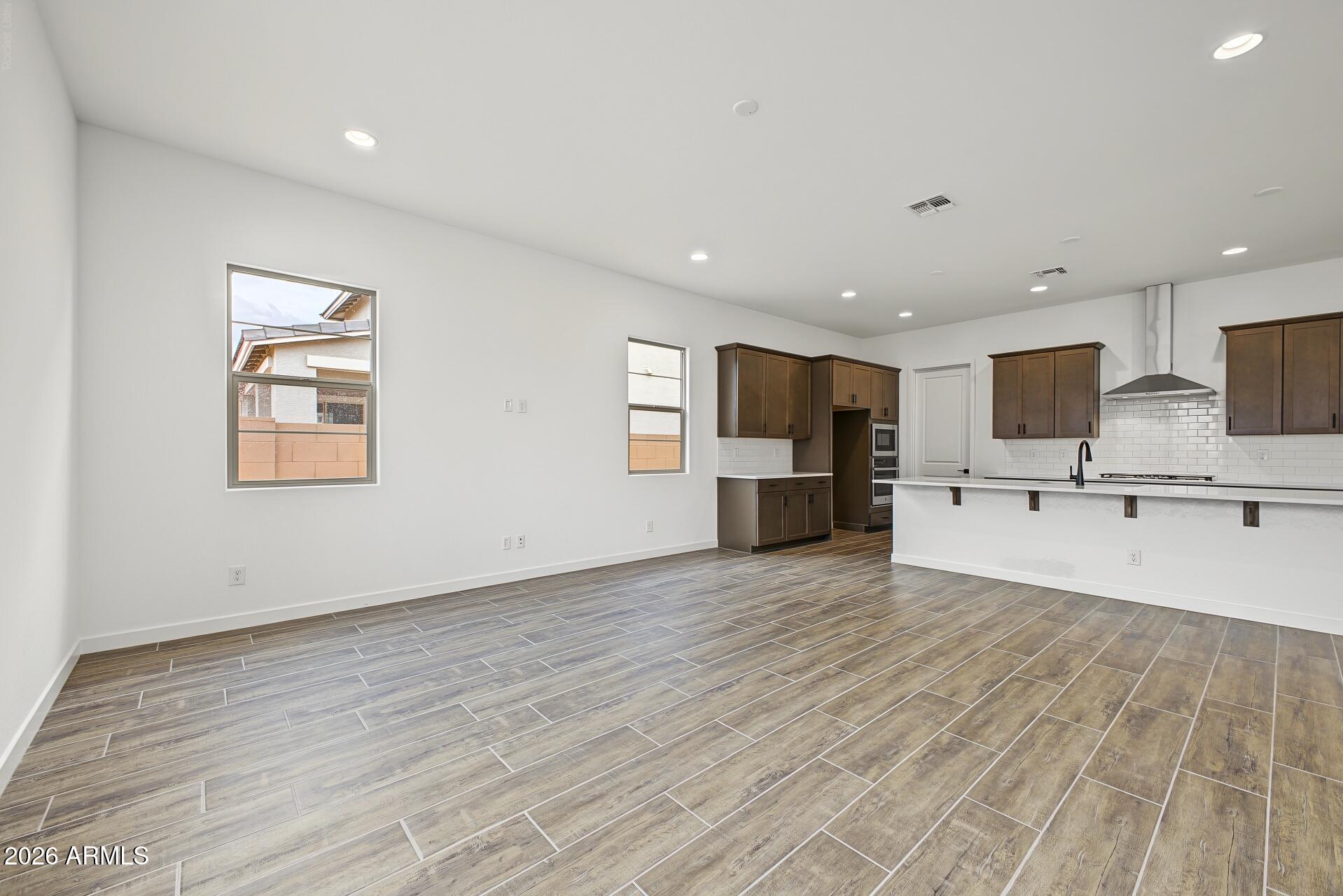 21950 E BONANZA Way