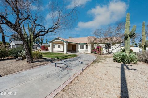 8310 W DALEY Lane Peoria AZ 85383