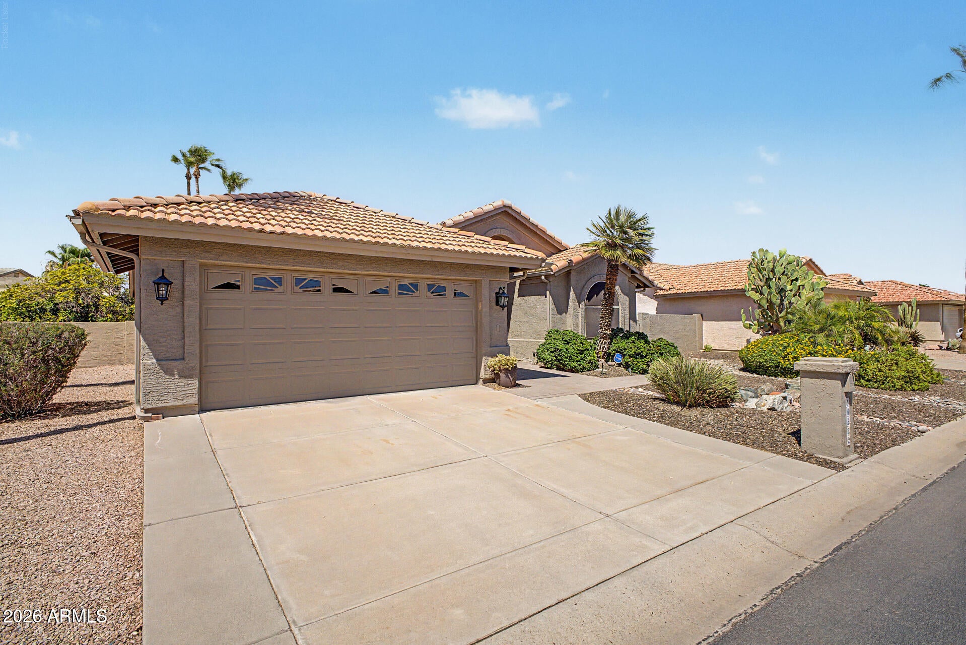 10532 E Coopers Hawk Drive