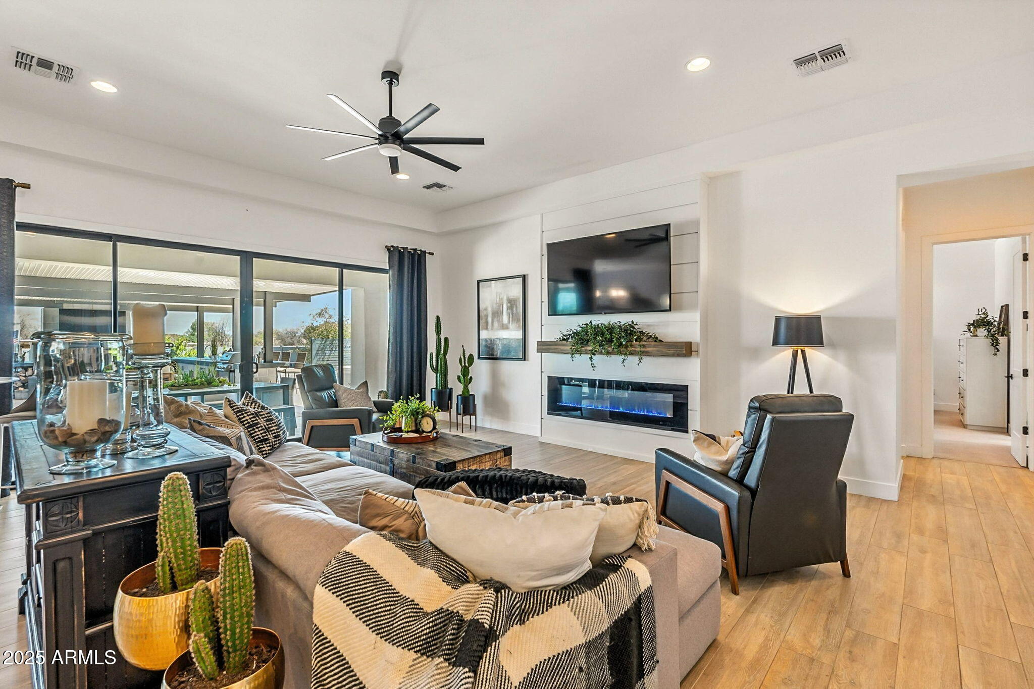 Queen Creek, Arizona 85142, United States, 4 Bedrooms Bedrooms, ,3 BathroomsBathrooms,Residential,Active,188562