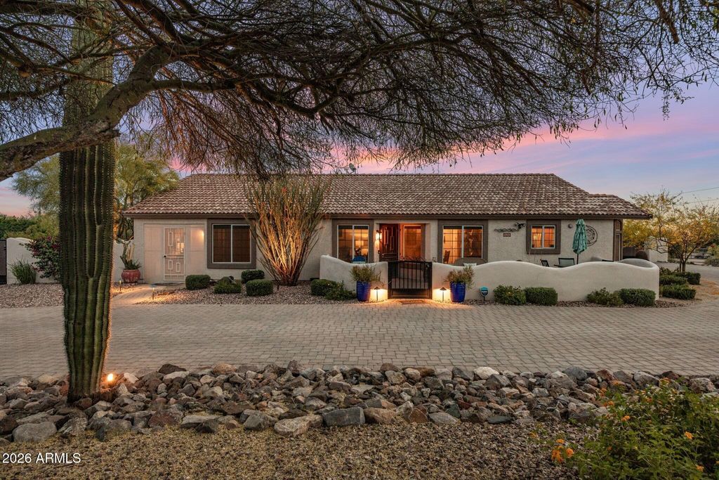 Photo of 6905 E Dale Lane, Scottsdale, AZ 85266 (MLS # 7007449)