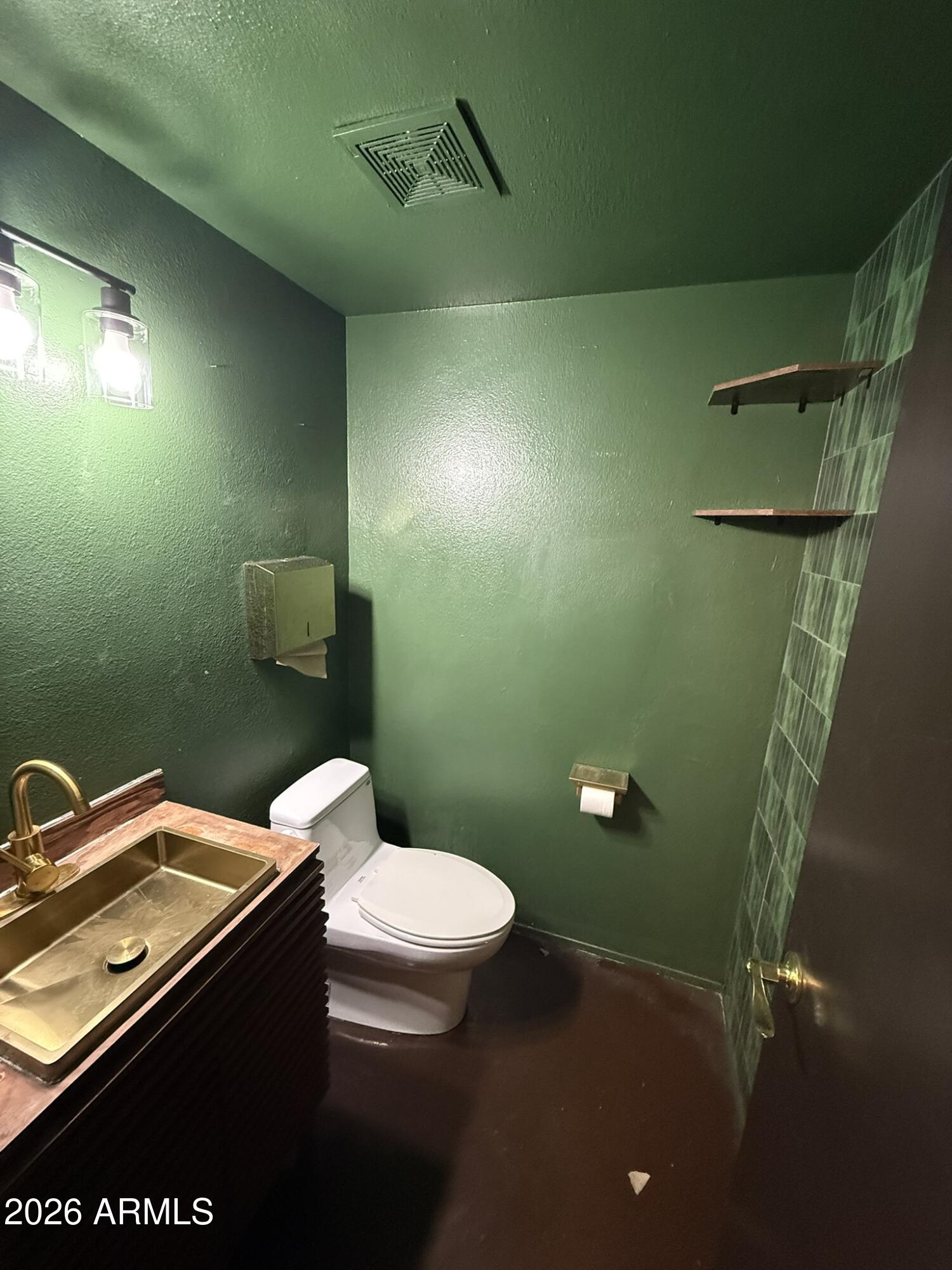 457 E 4TH Place REAR