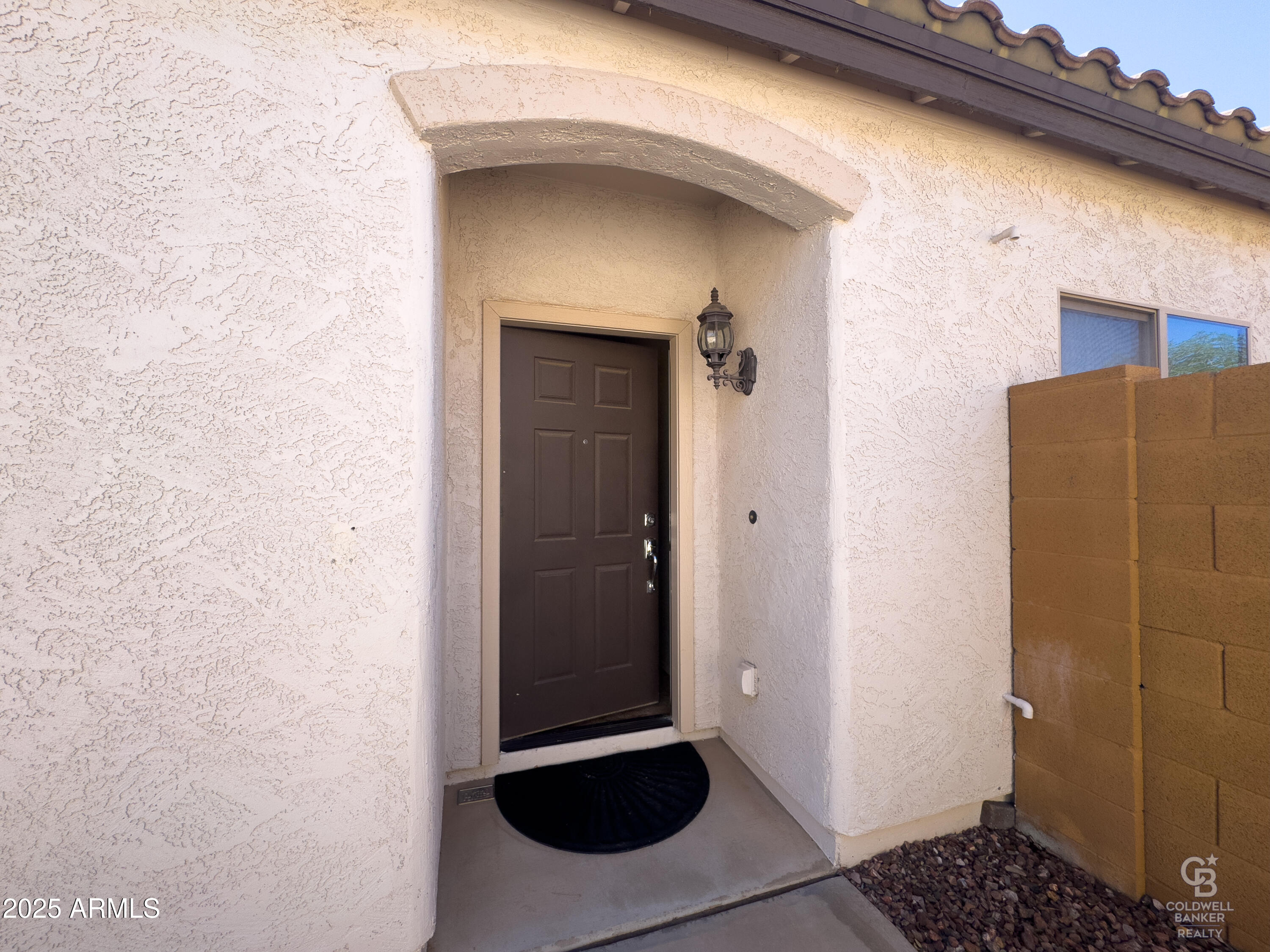 26243 W WAHALLA Lane