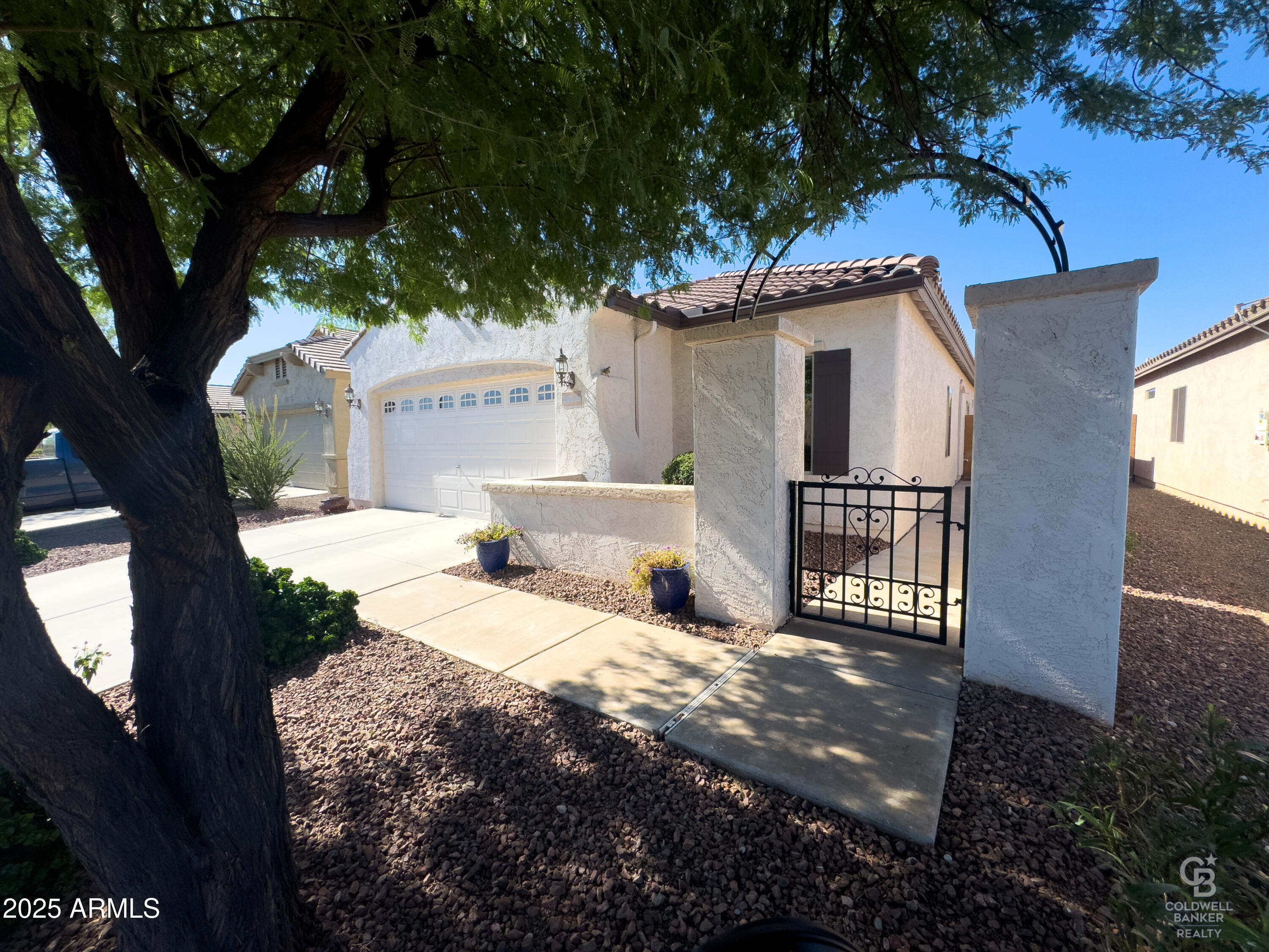 26243 W WAHALLA Lane