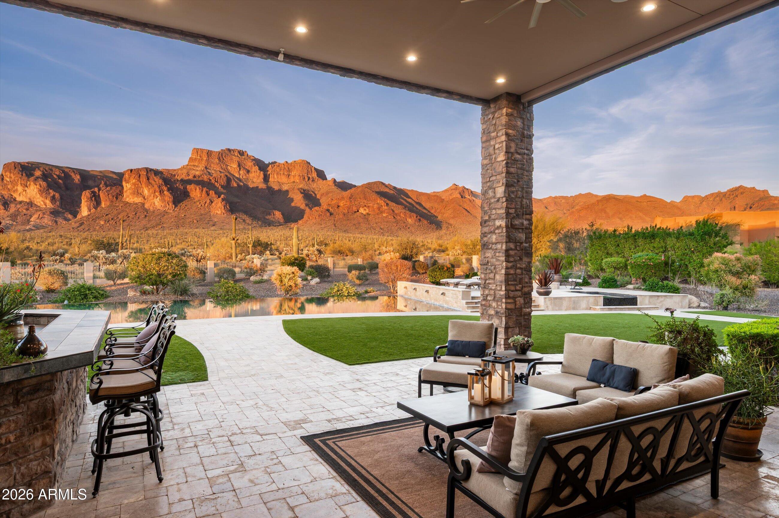 6806 E SUPERSTITION VIEW Drive