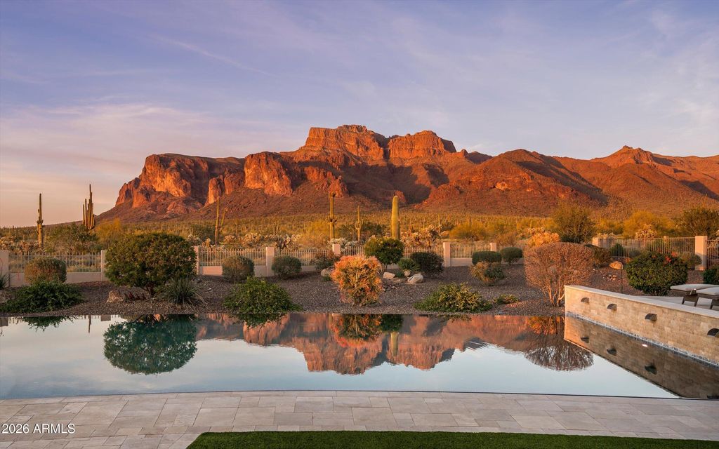 Photo of 6806 E Superstition View Drive, Gold Canyon, AZ 85119 (MLS # 6984876)