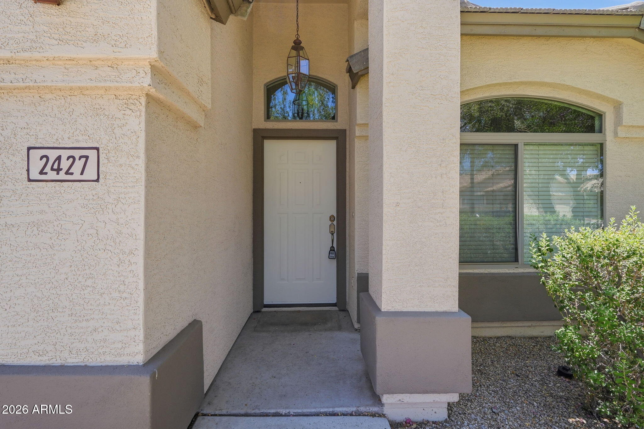 2427 W OBERLIN Way