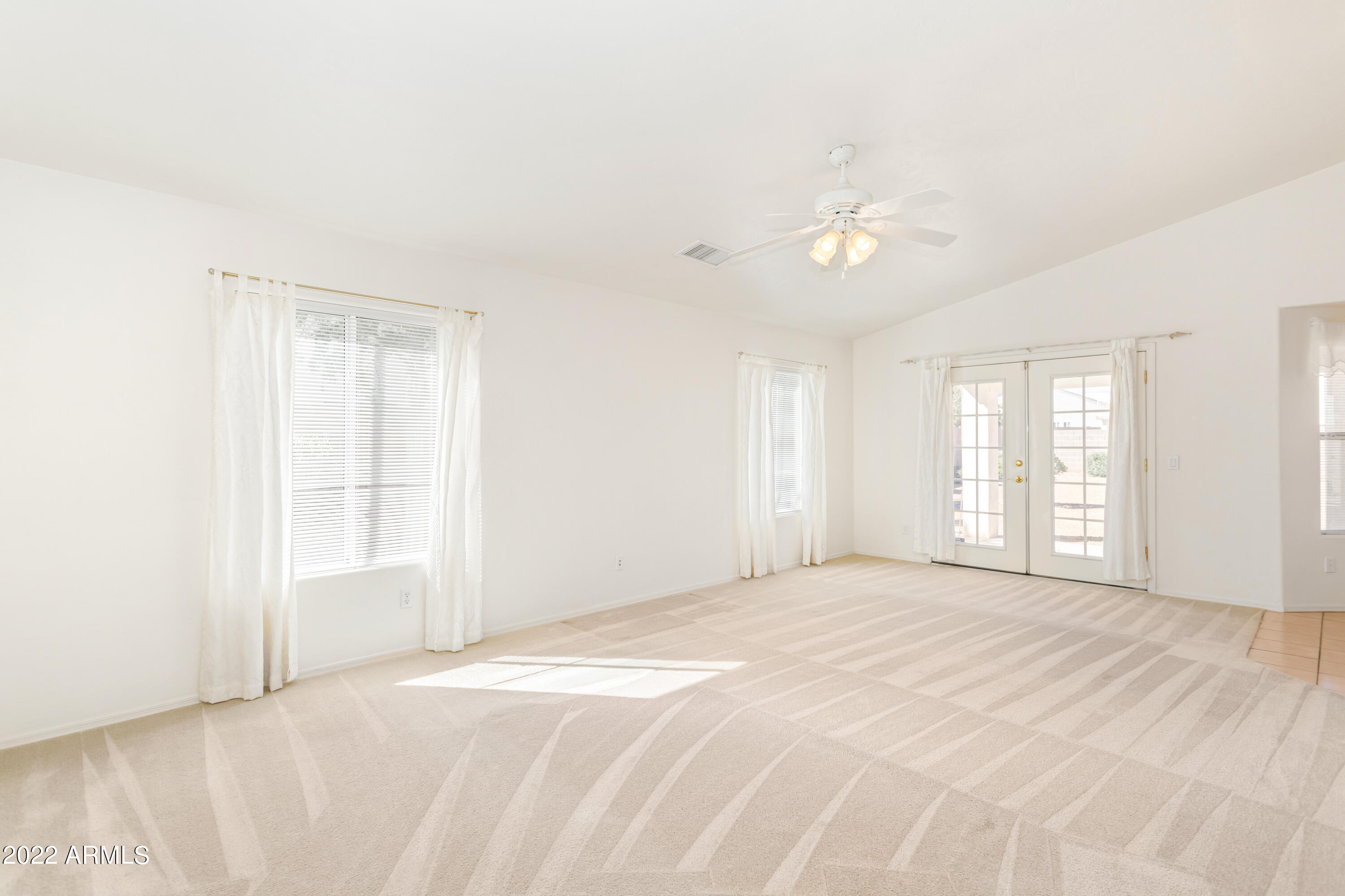 SUMMIT RIDGE - Residential