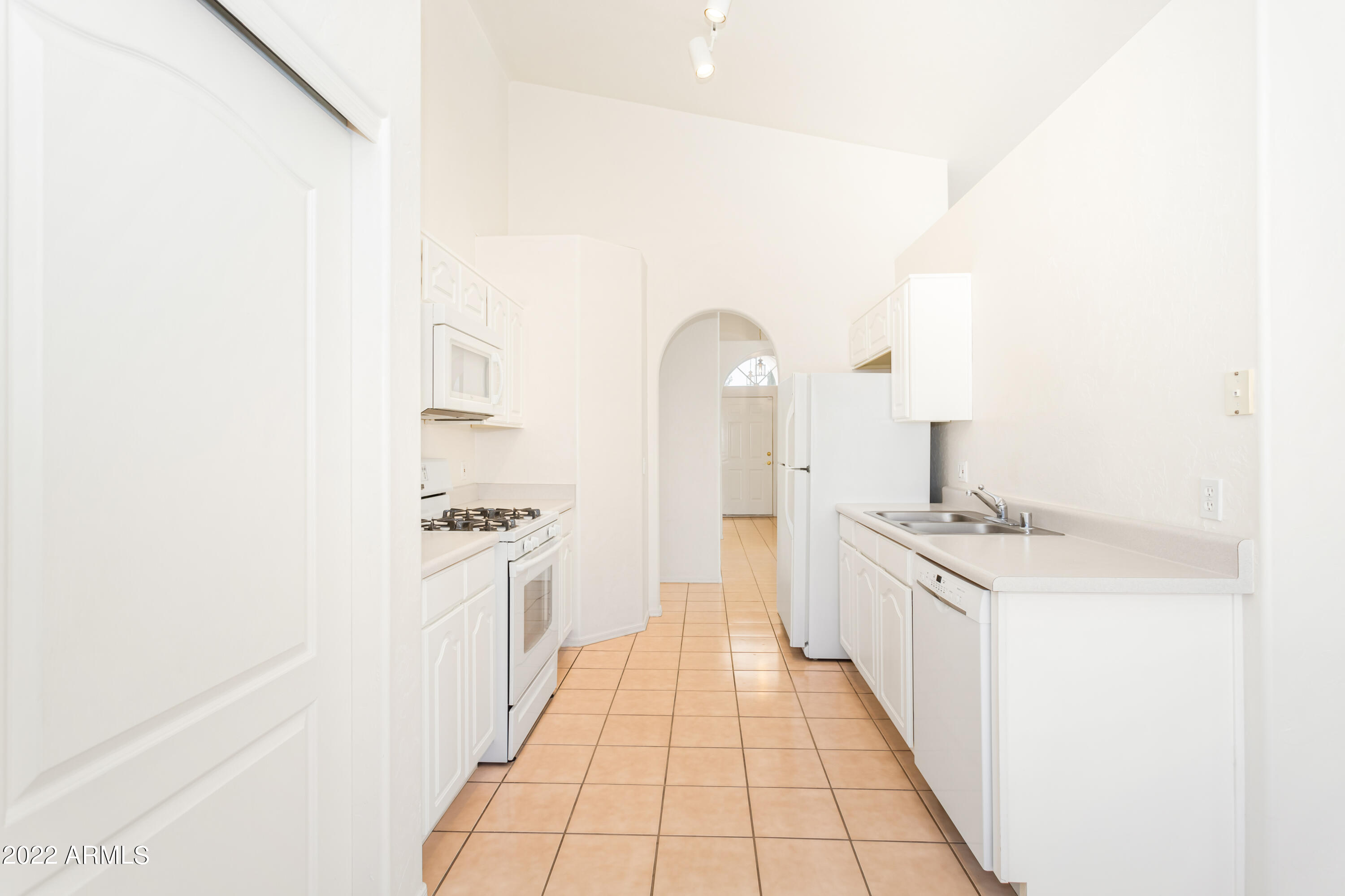 SUMMIT RIDGE - Residential