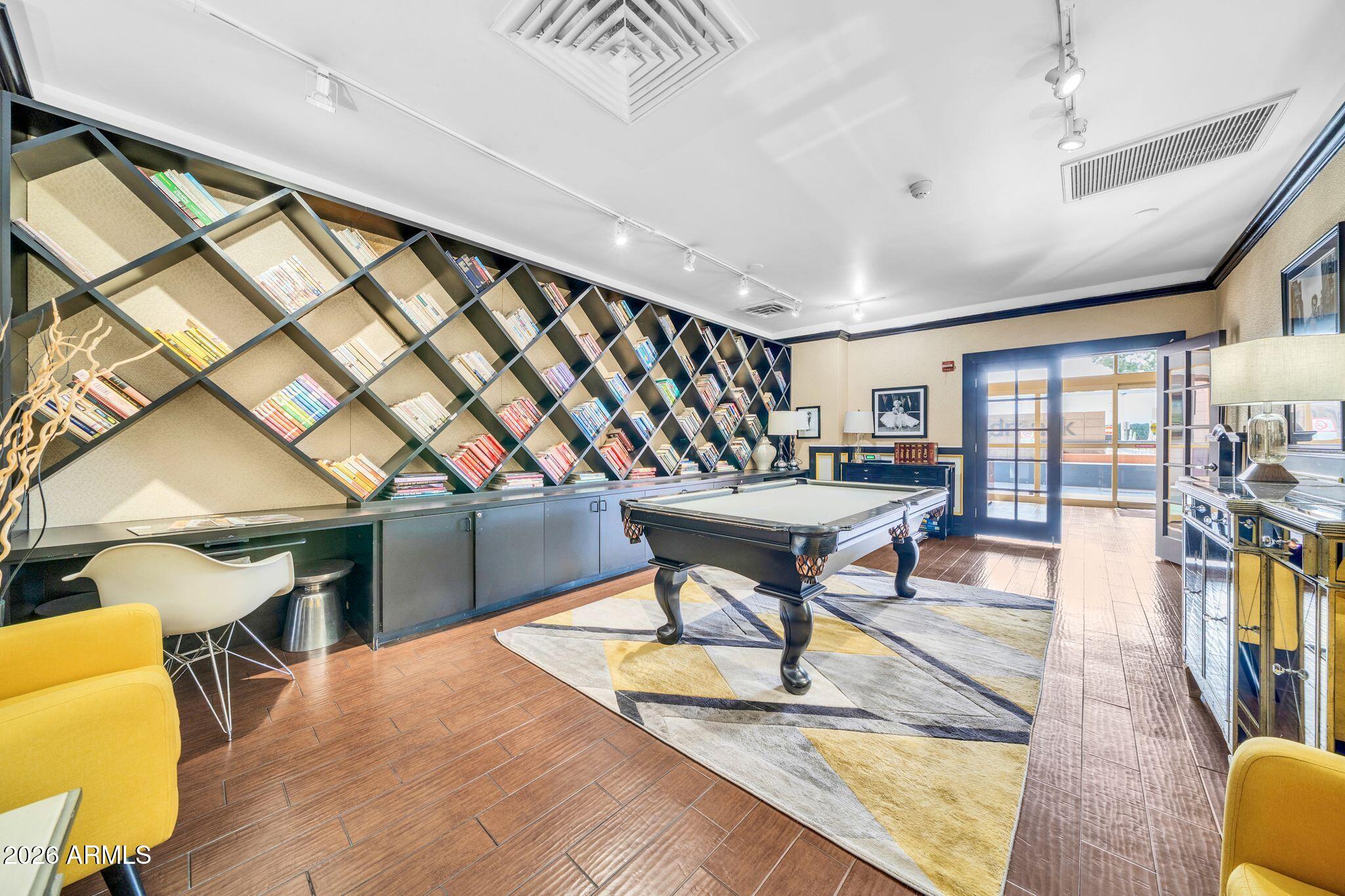 LANDMARK TOWERS CONDOMINIUM - Residential