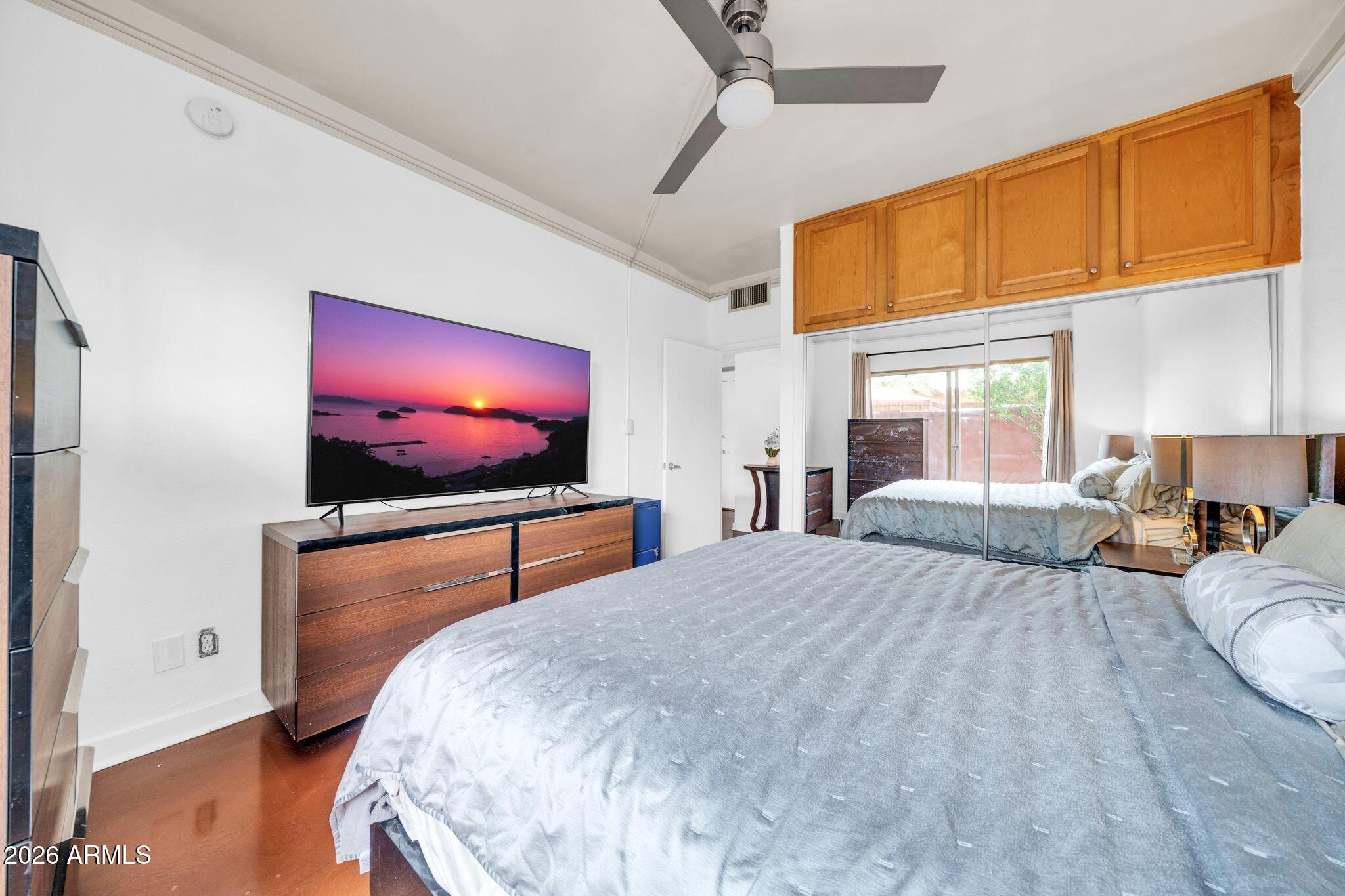 LANDMARK TOWERS CONDOMINIUM - Residential