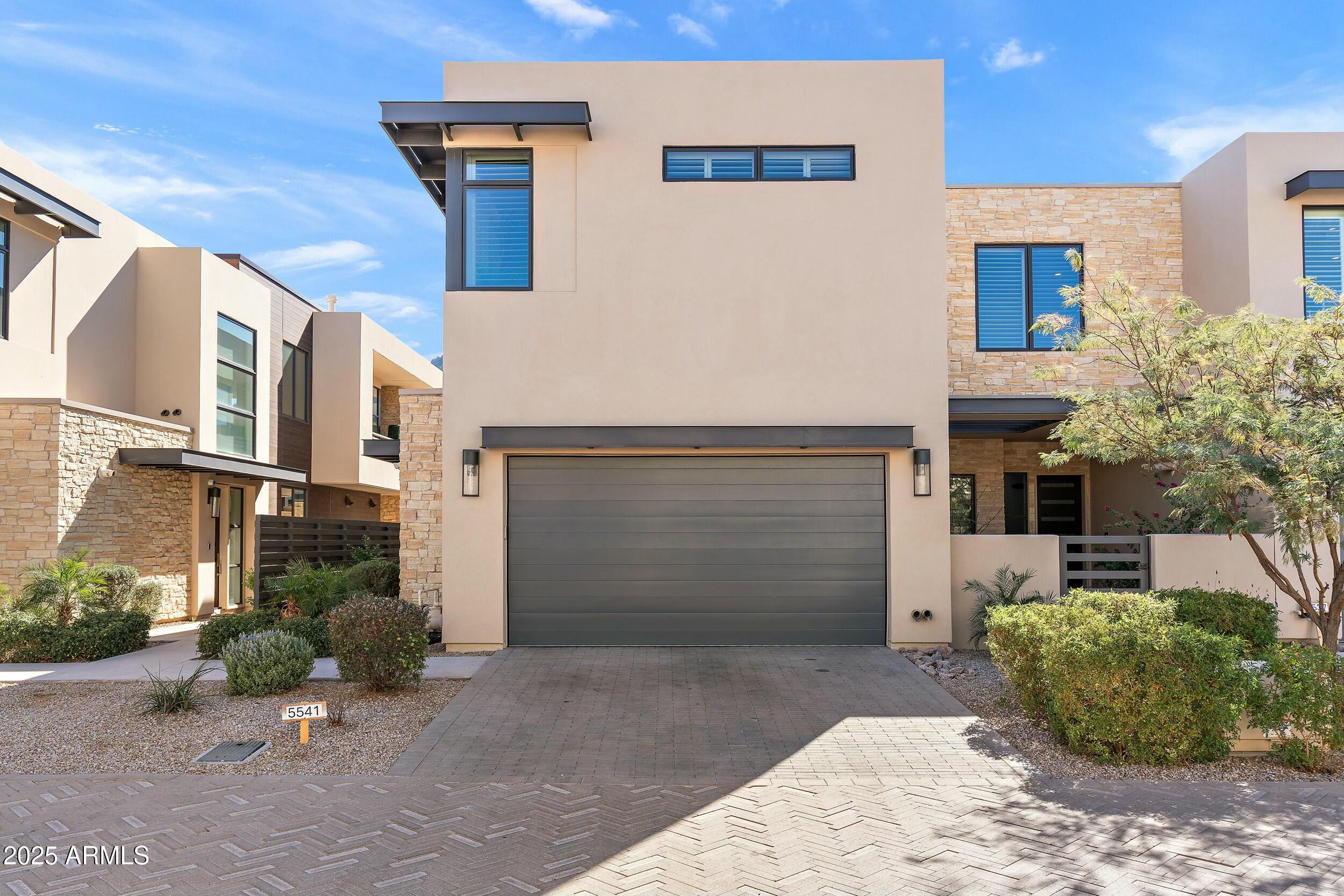 5541 E STELLA Lane