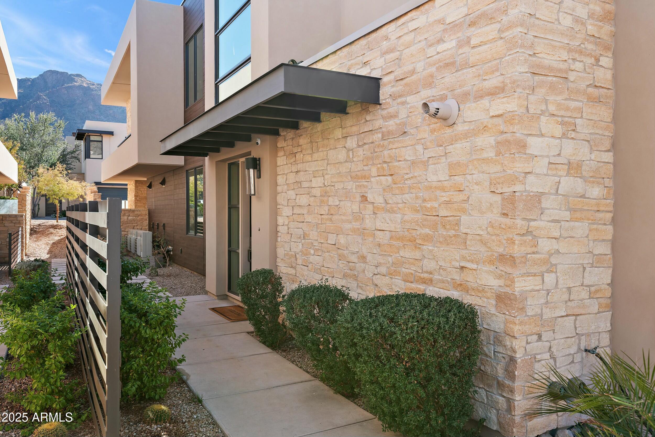 5541 E STELLA Lane