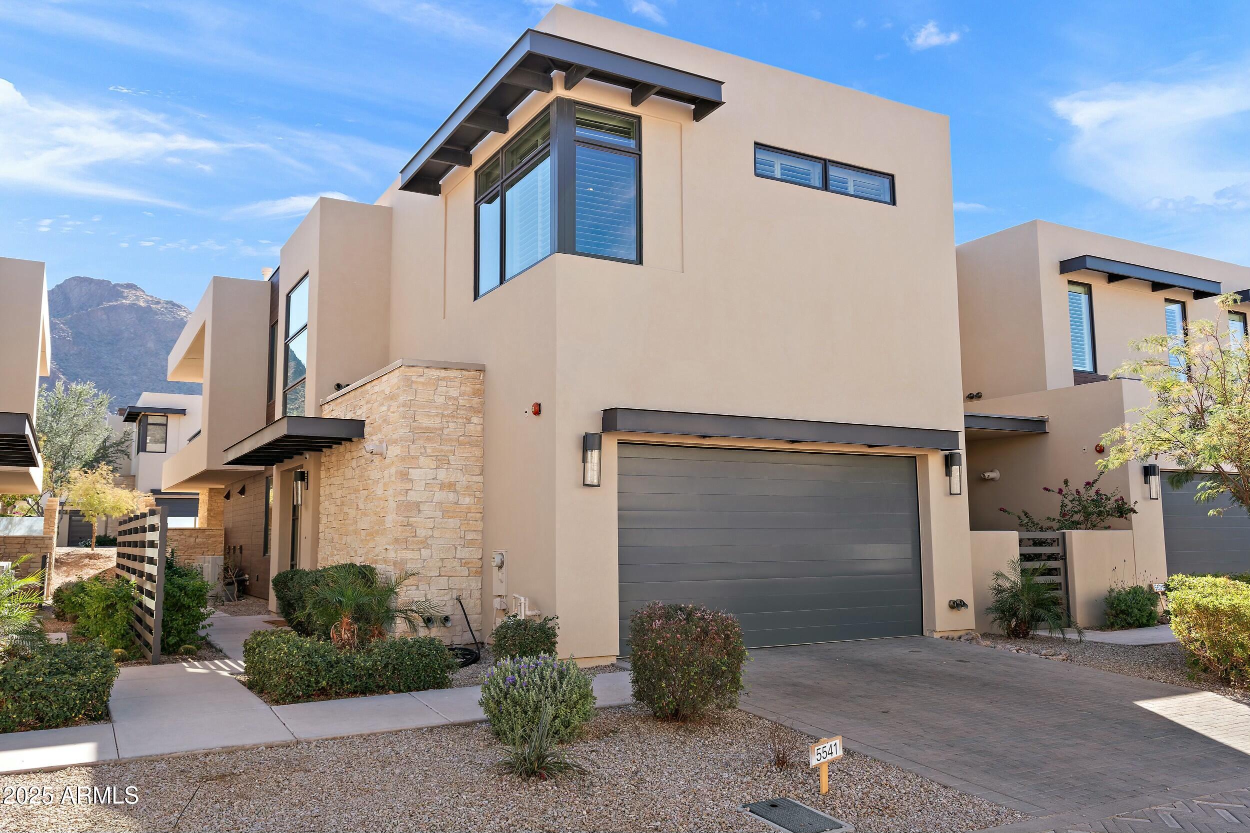 5541 E STELLA Lane