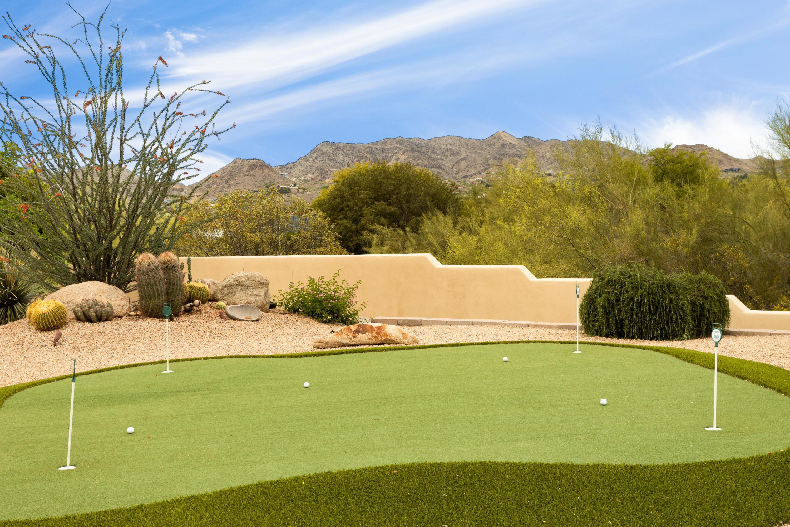 CAMELBACK RANCHOS - Residential