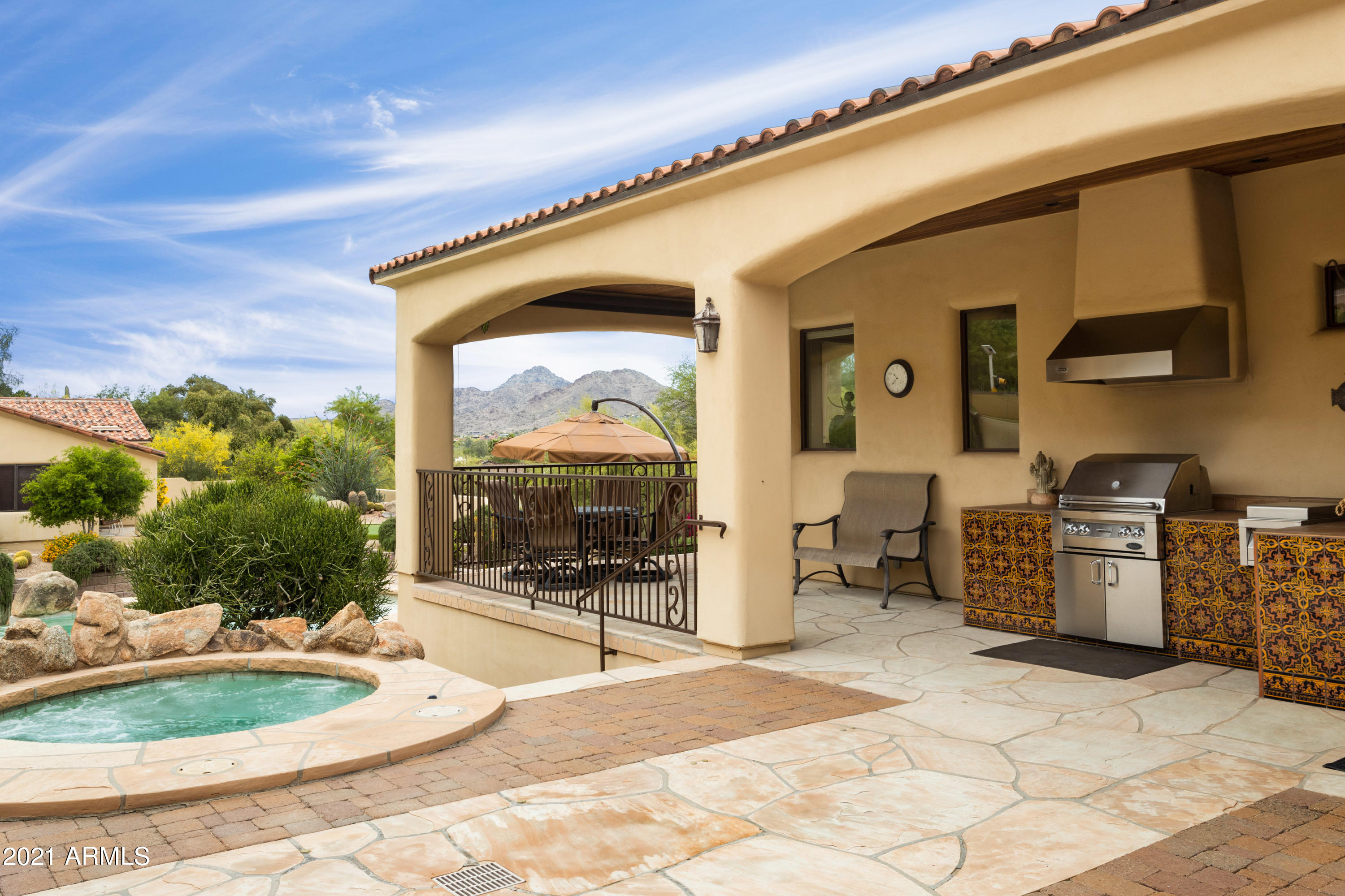 CAMELBACK RANCHOS - Residential