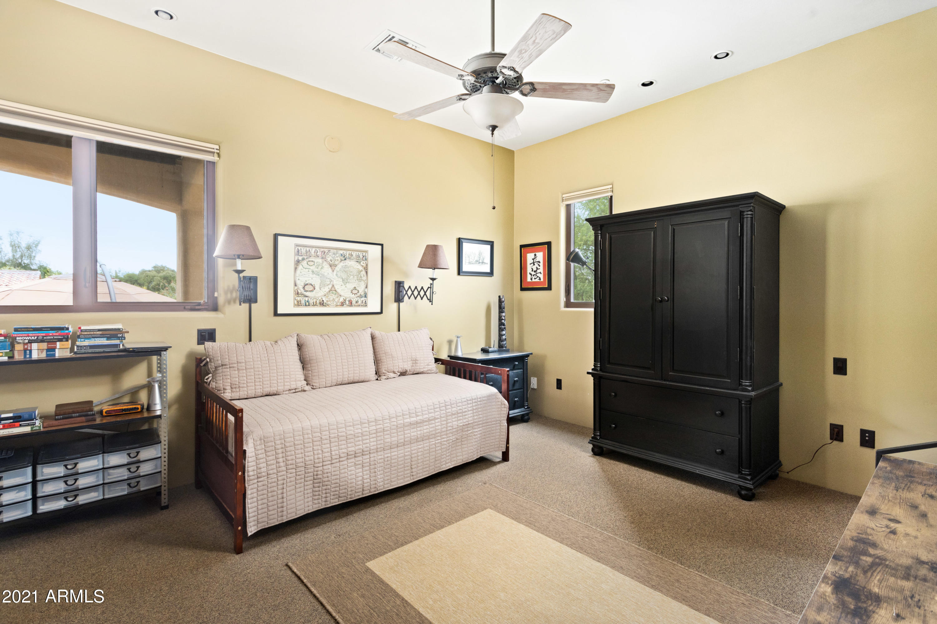 CAMELBACK RANCHOS - Residential