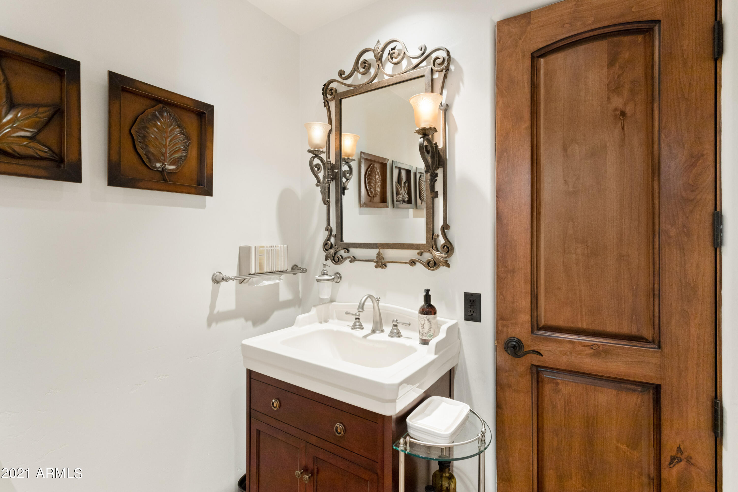 CAMELBACK RANCHOS - Residential