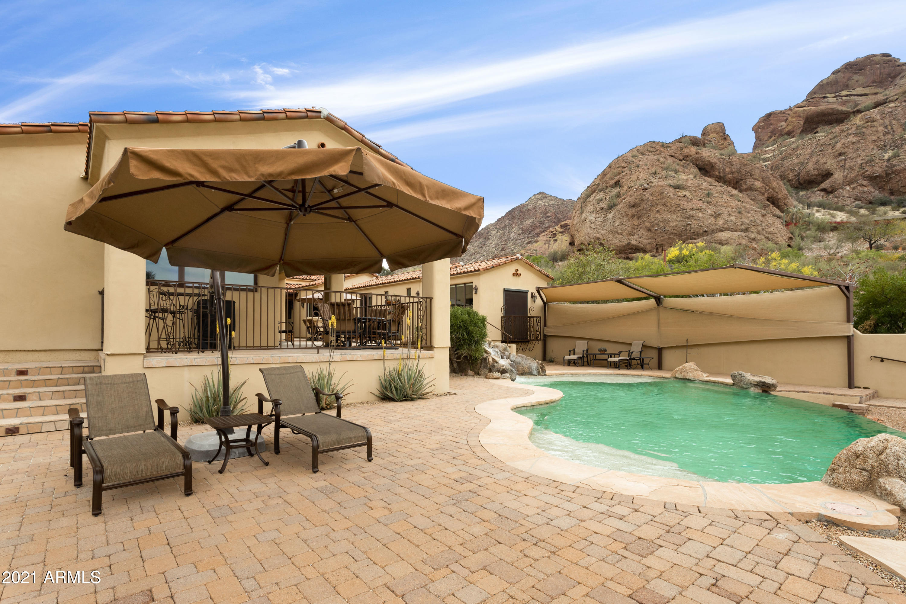 CAMELBACK RANCHOS - Residential