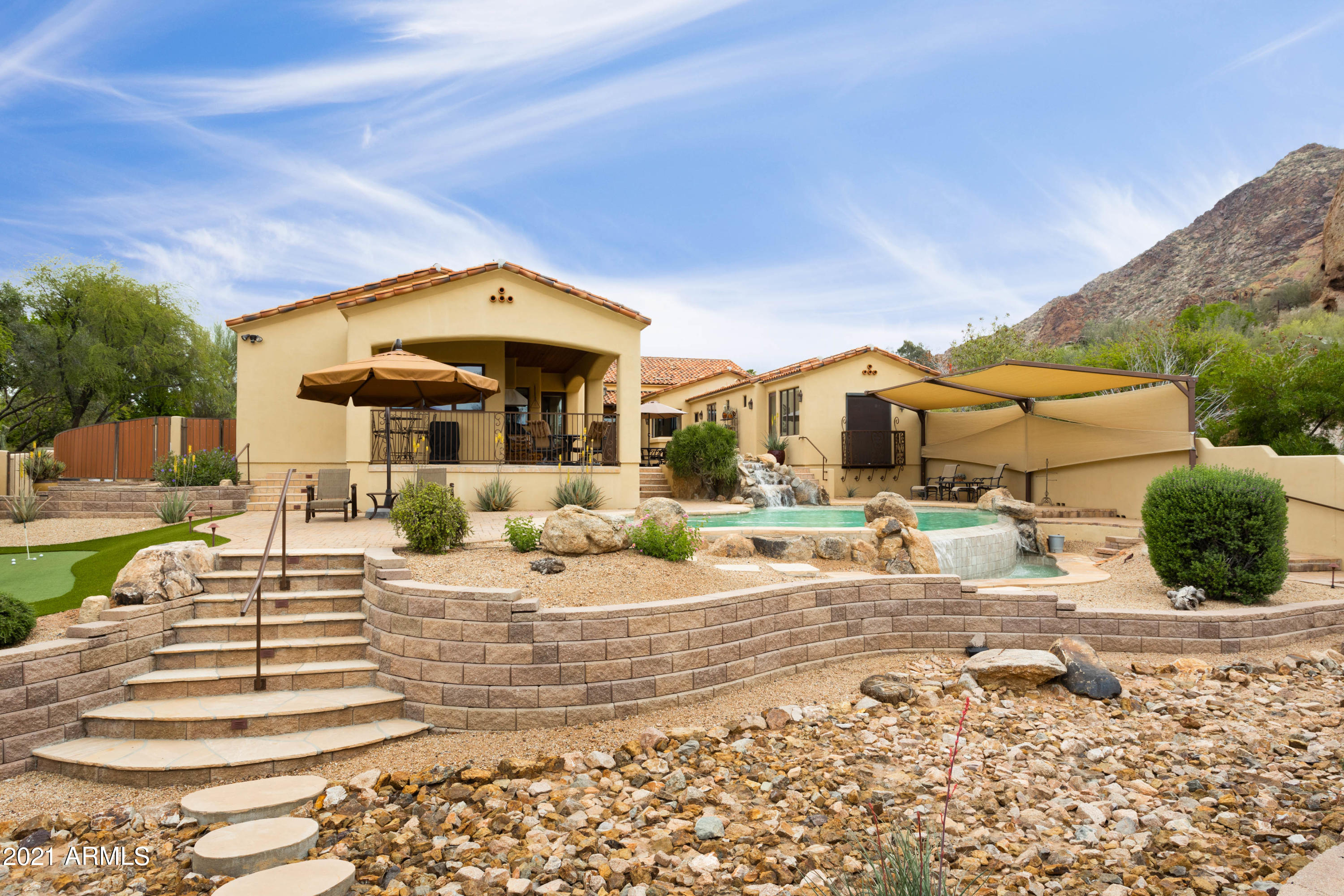 CAMELBACK RANCHOS - Residential