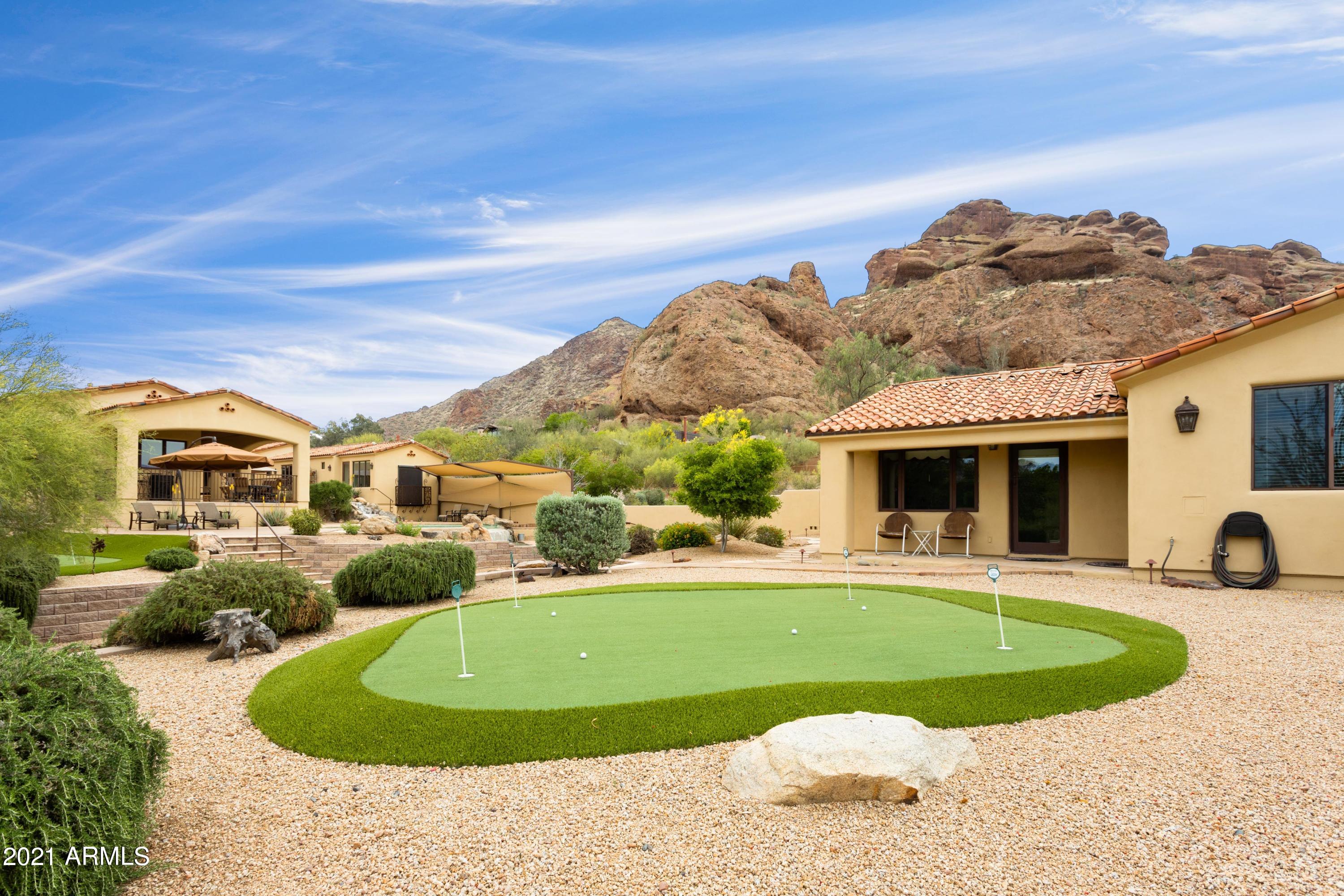 CAMELBACK RANCHOS - Residential
