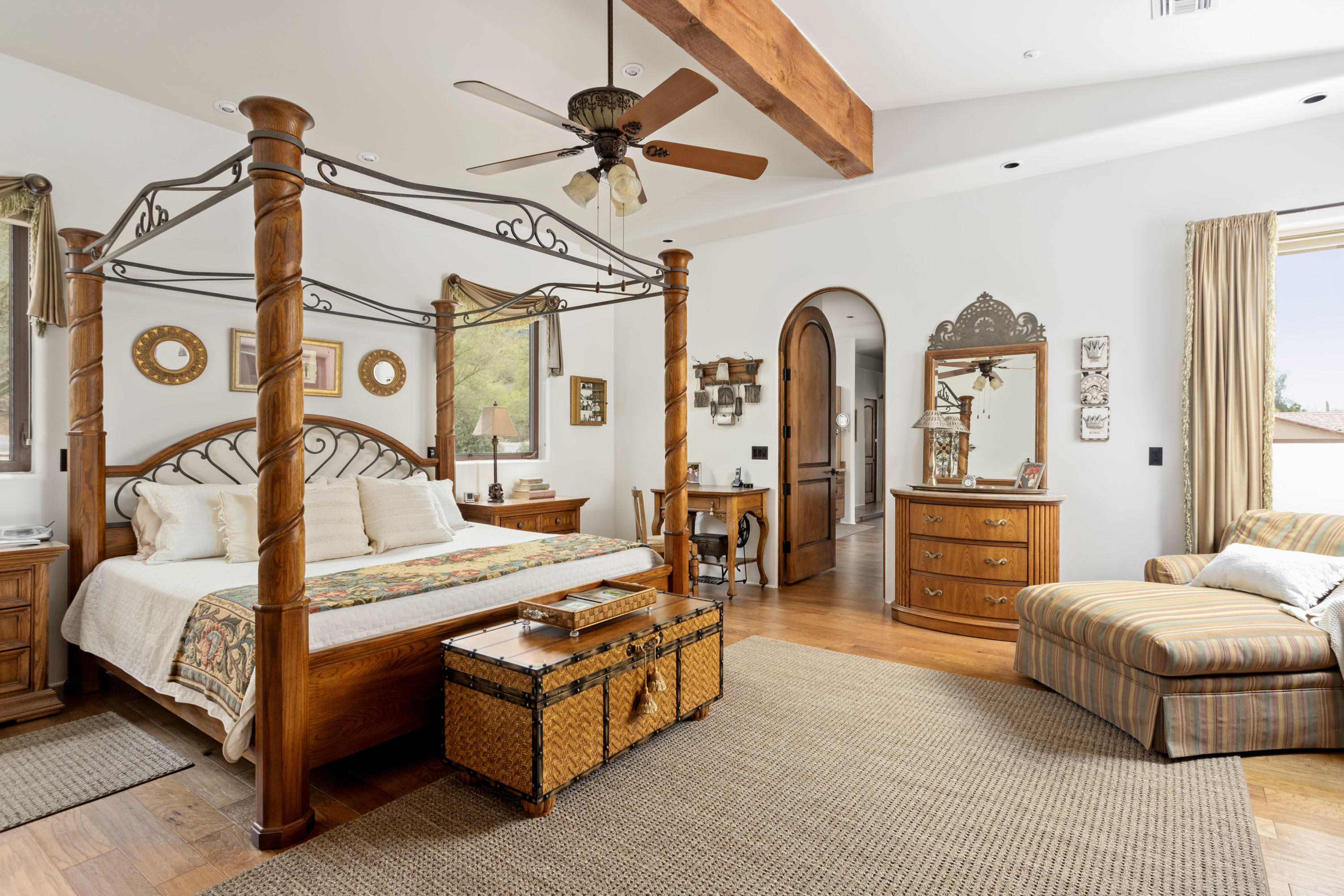 CAMELBACK RANCHOS - Residential