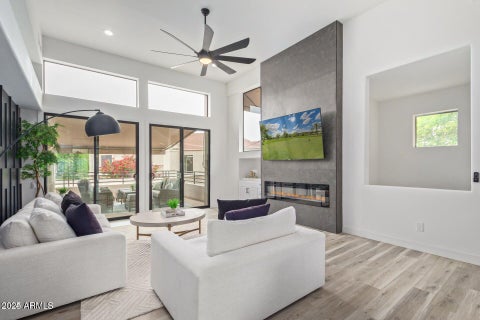 Photo of 8989 N Gainey Center Drive #231, Scottsdale, AZ 85258 (MLS # 6986479)