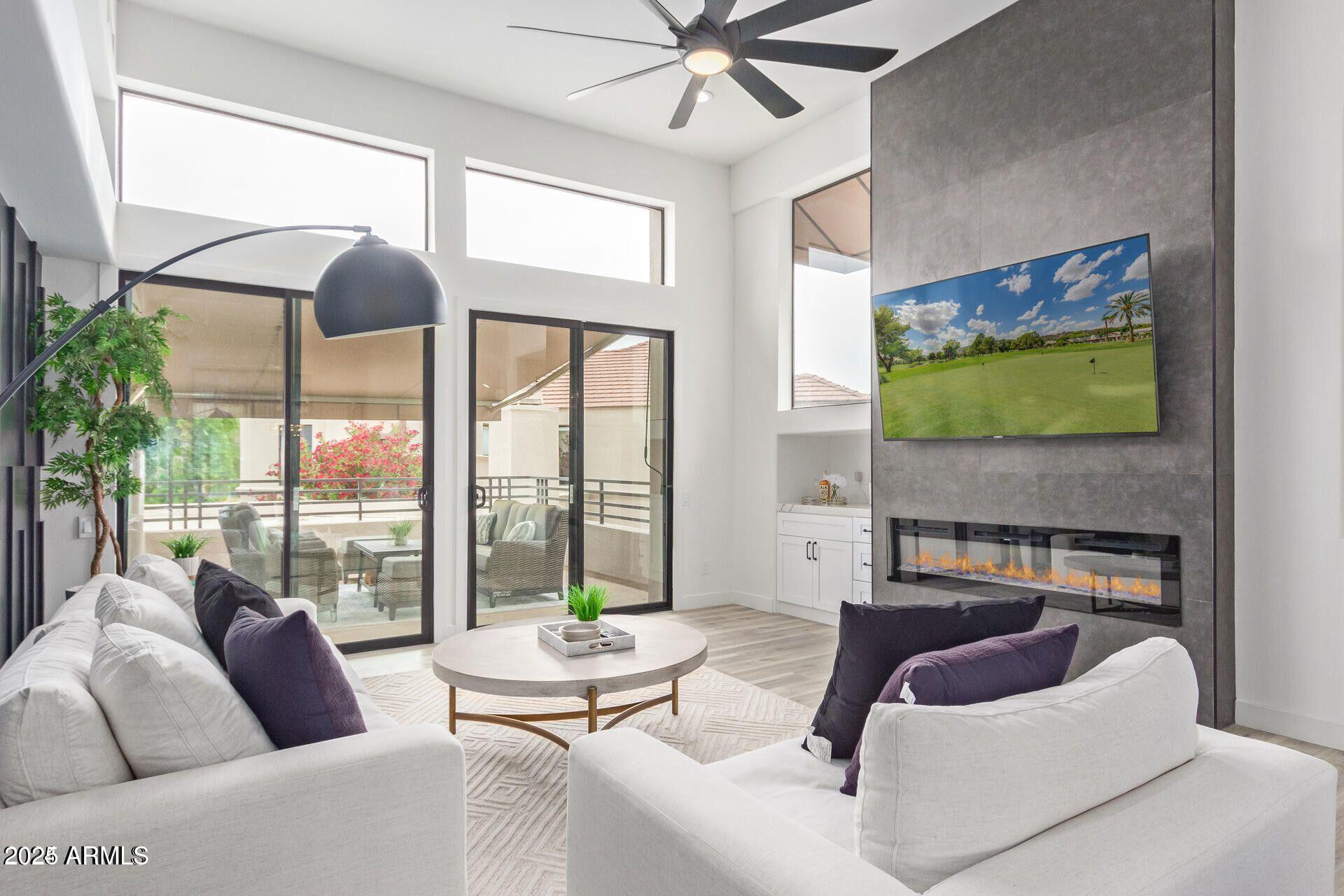 8989 N GAINEY CENTER Drive 231