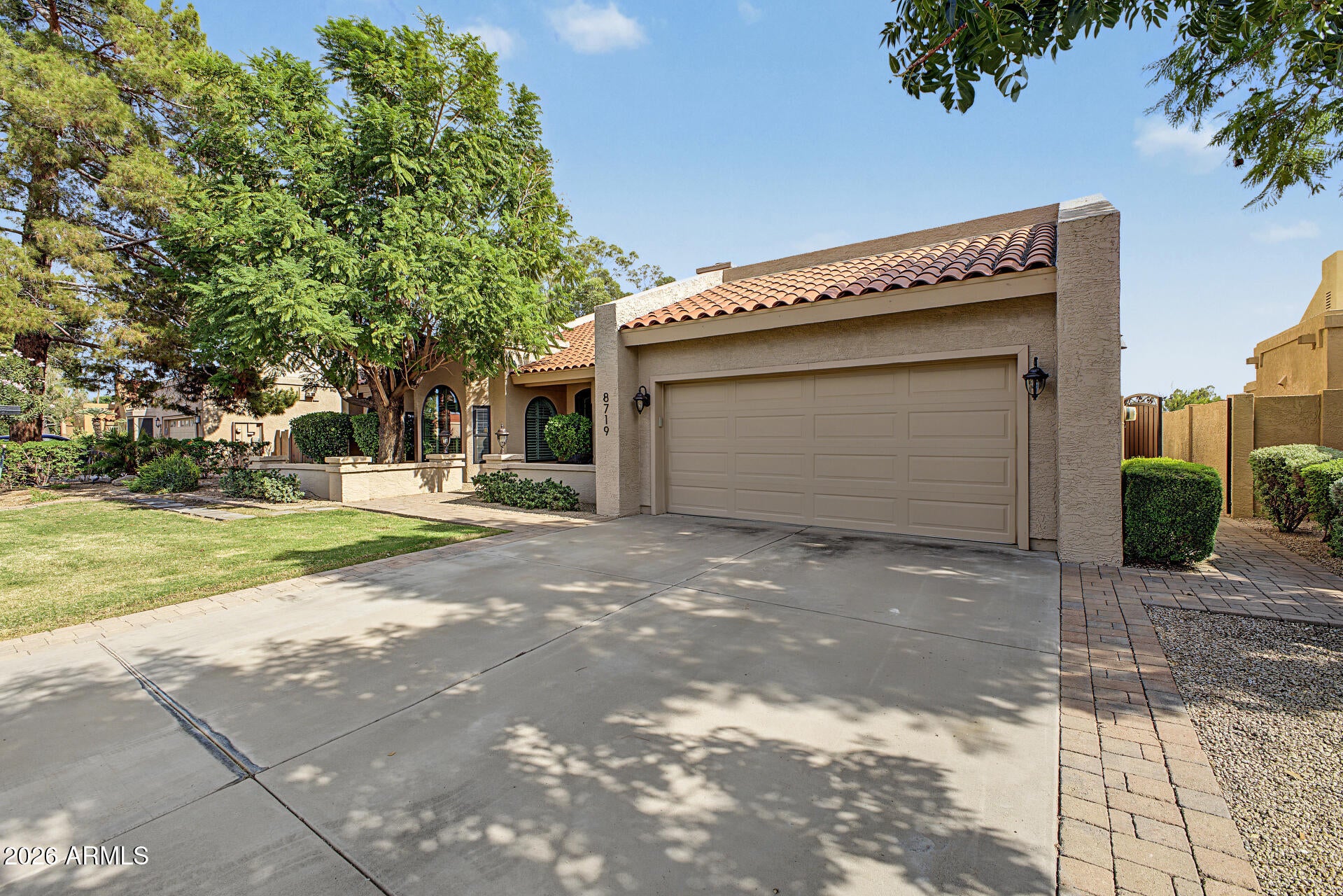 8719 E SAN VICTOR Drive
