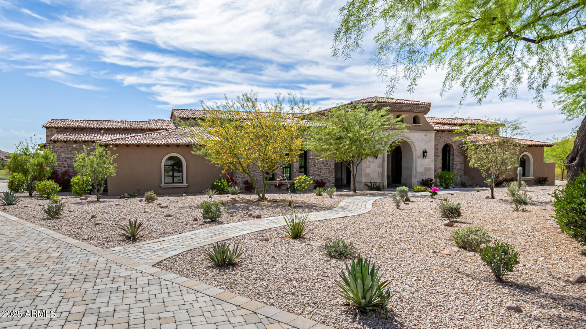 7135 E COTTONWOOD Drive