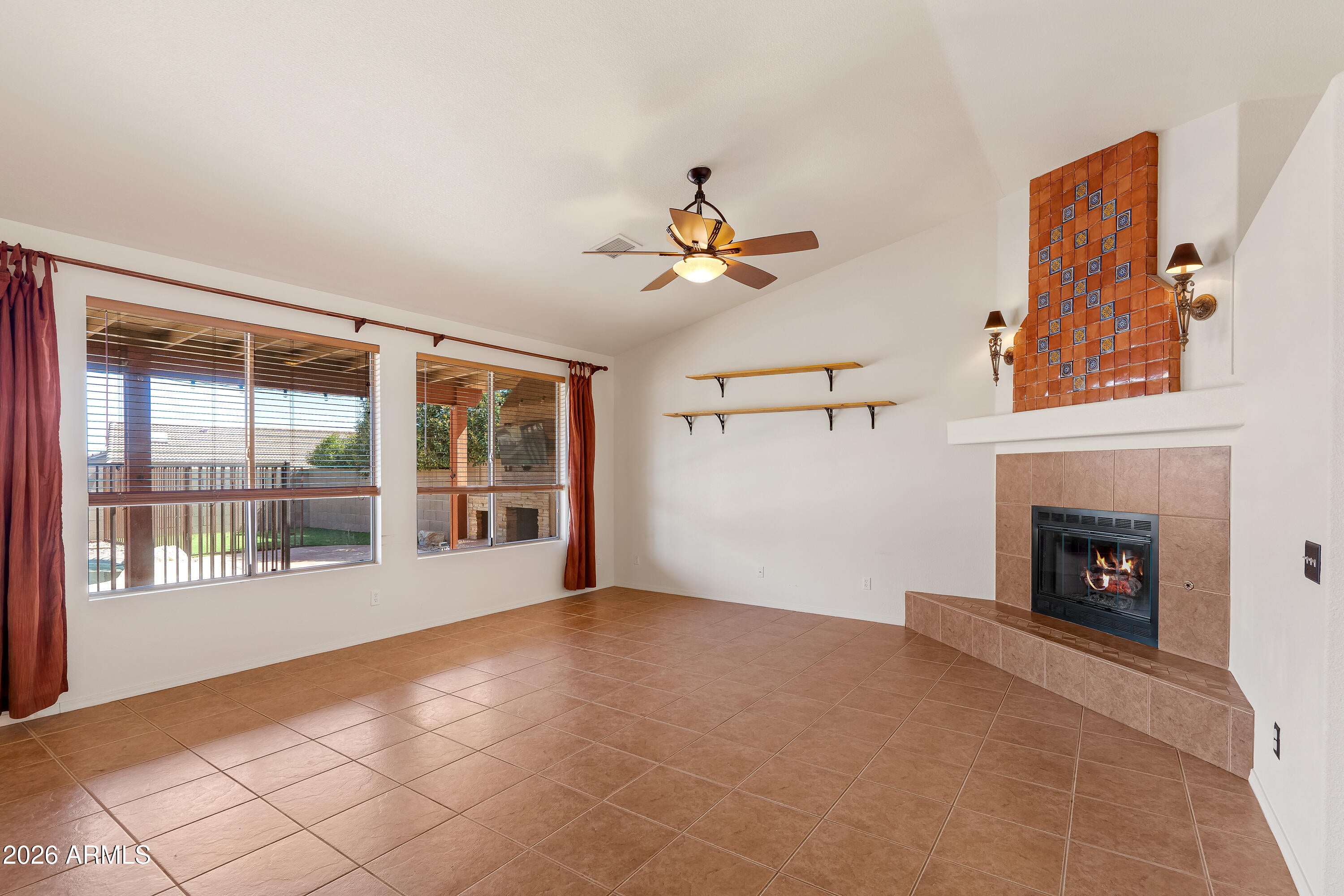 2765 PLAZA DE VIOLA --