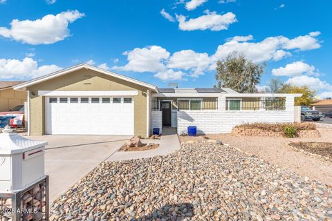 790 N MEADOWS Drive Chandler AZ 85224