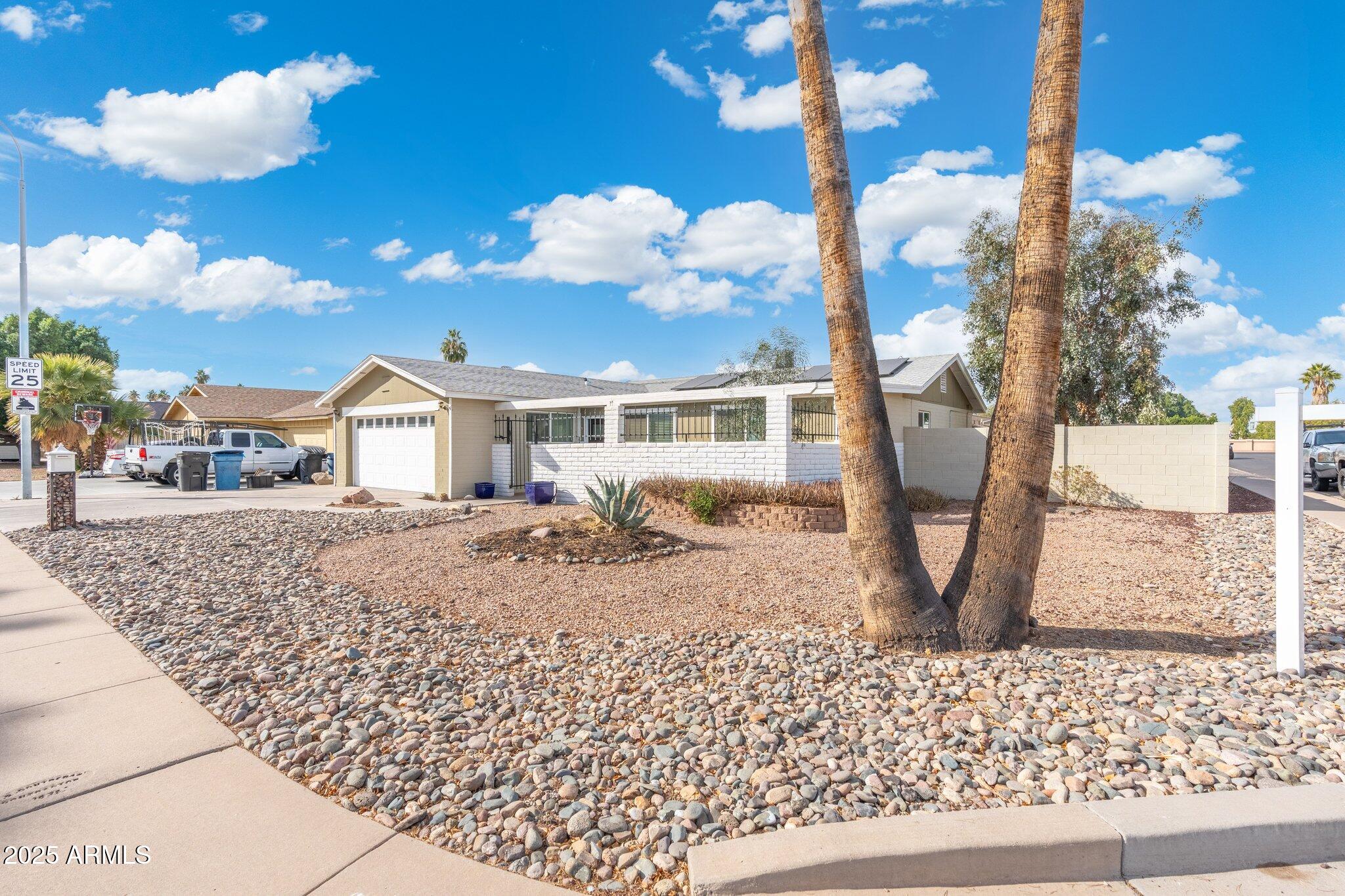 790 N MEADOWS Drive