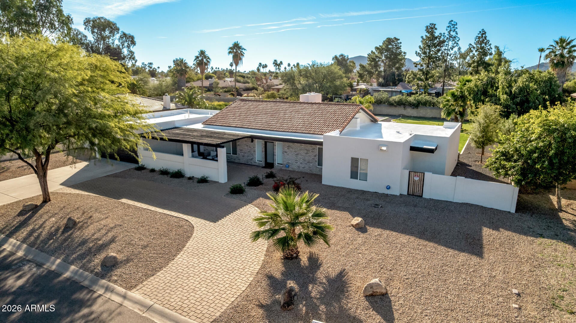 4819 E SUNNYSIDE Drive