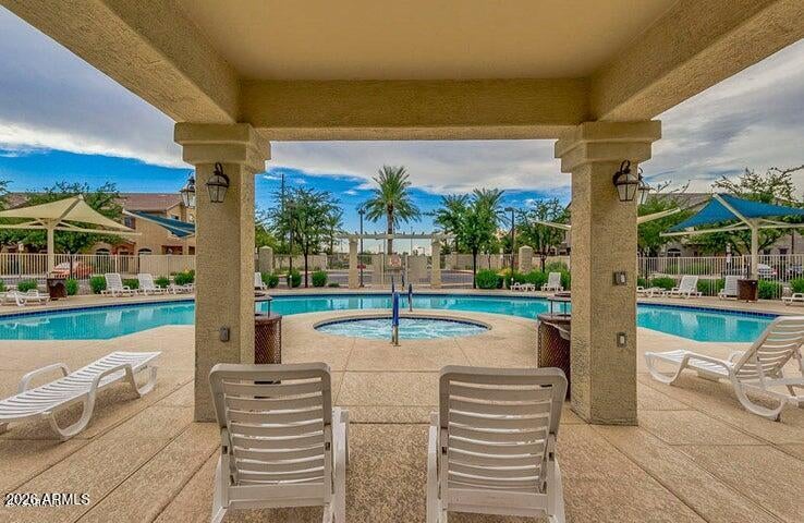 2401 E RIO SALADO Parkway 1022