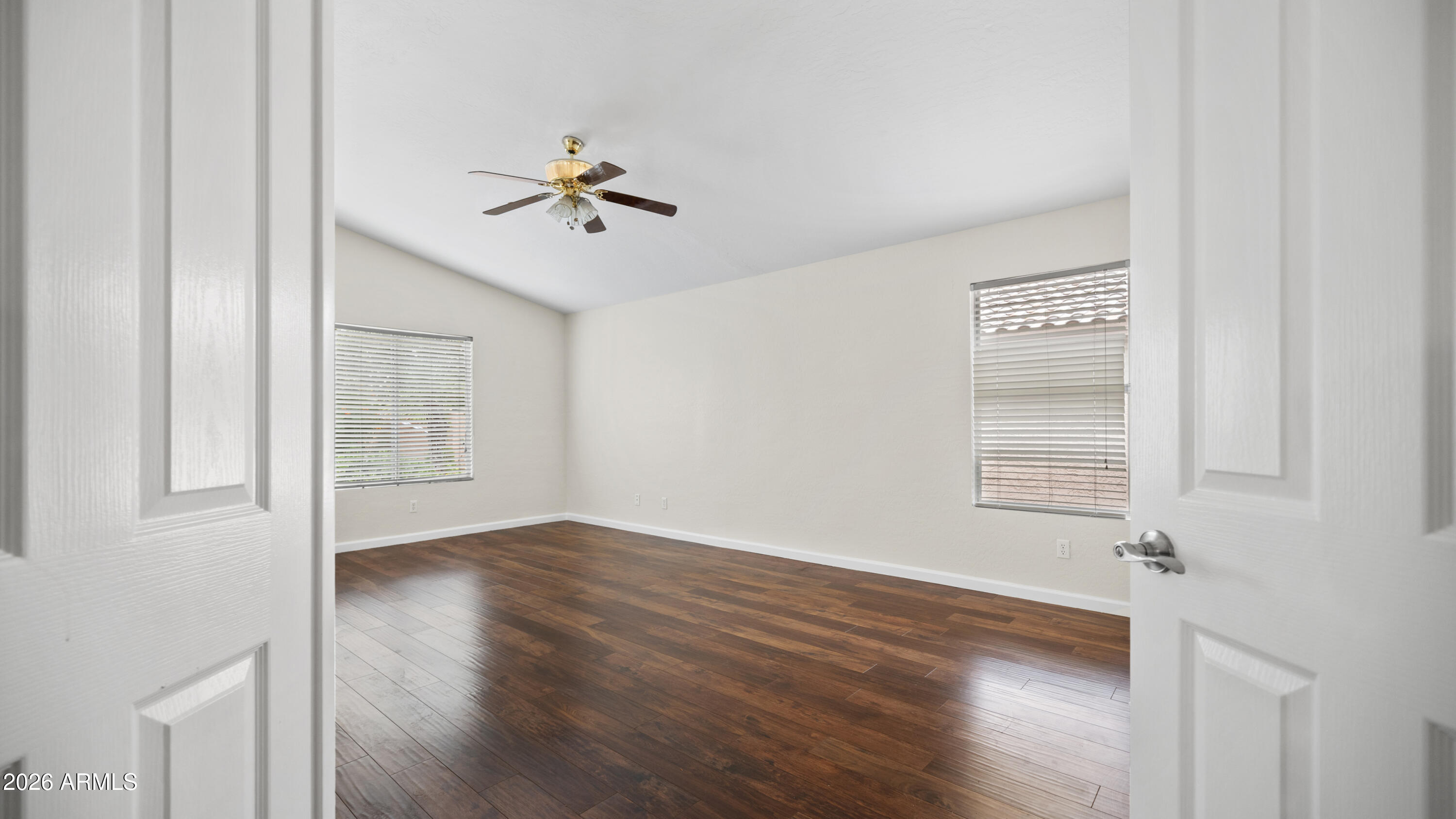 1359 W LARONA Lane