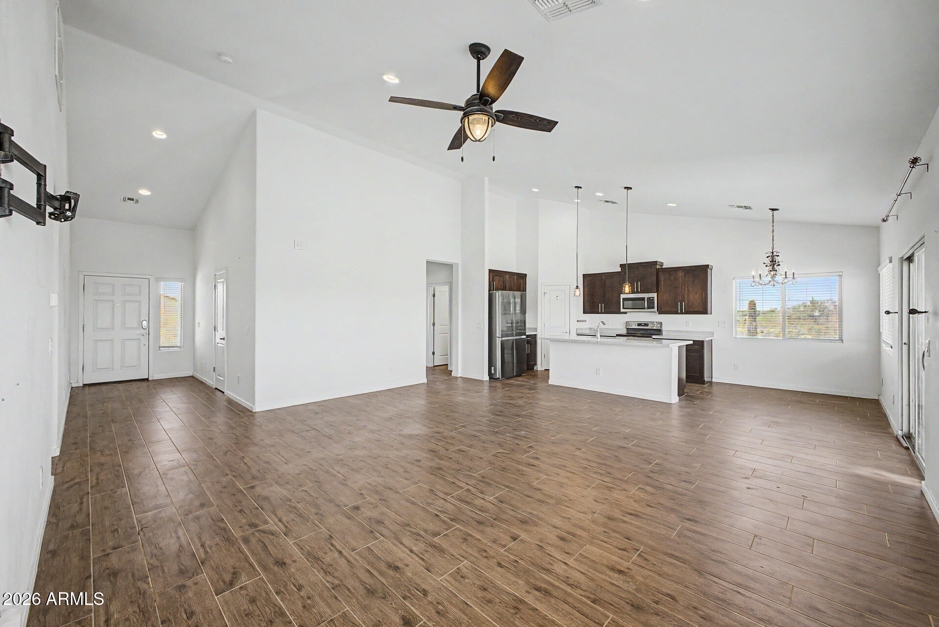 16428 W WHISPER ROCK Trail