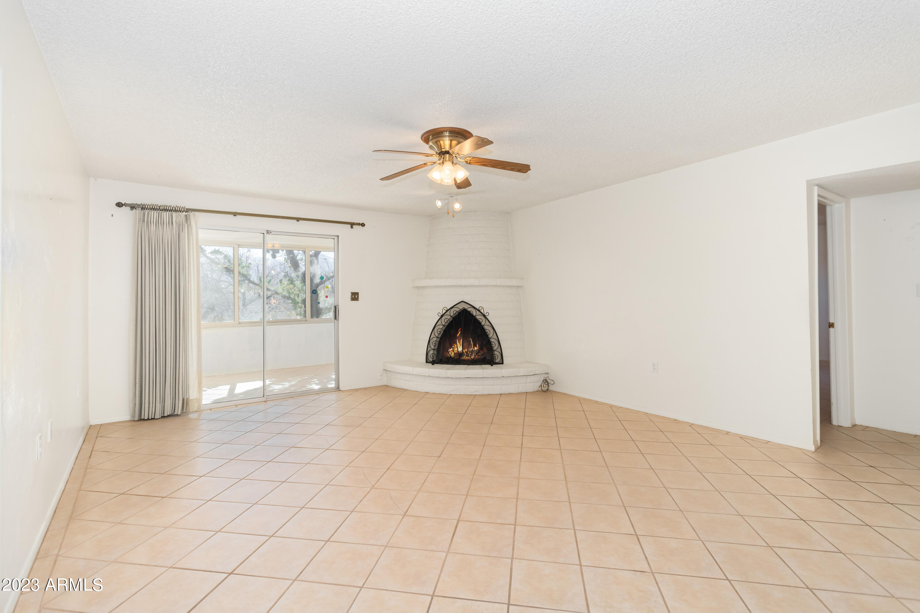 VILLAGE MEADOWS ESTATES - Residential