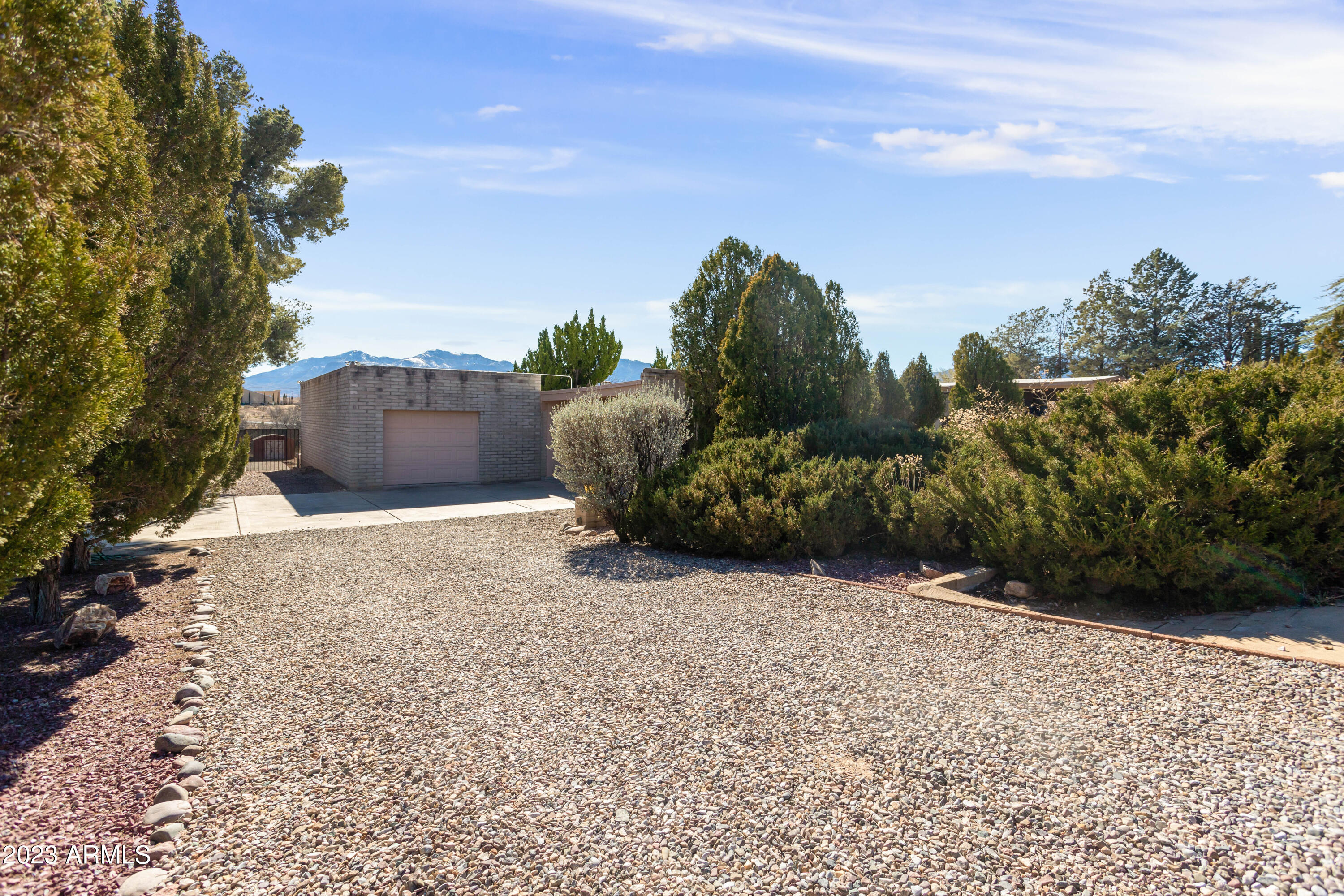 VILLAGE MEADOWS ESTATES - Residential