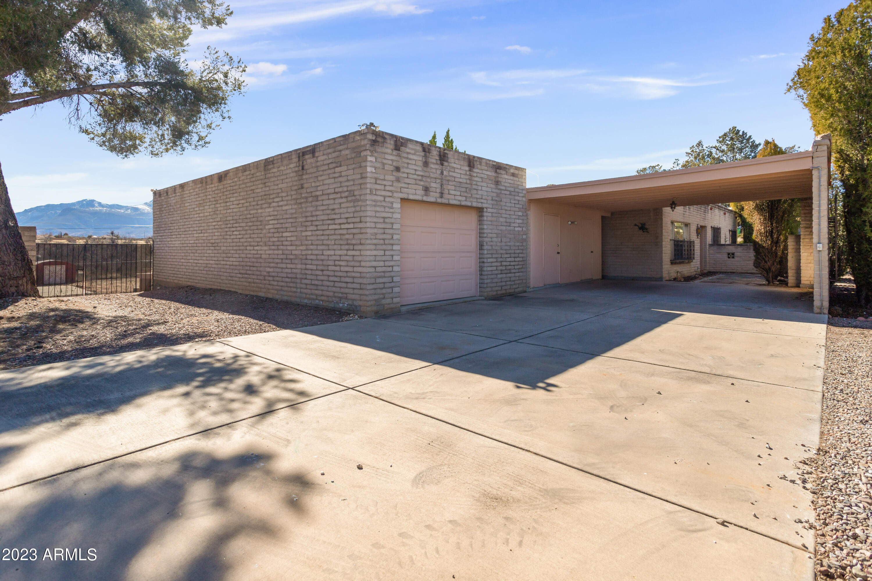 VILLAGE MEADOWS ESTATES - Residential