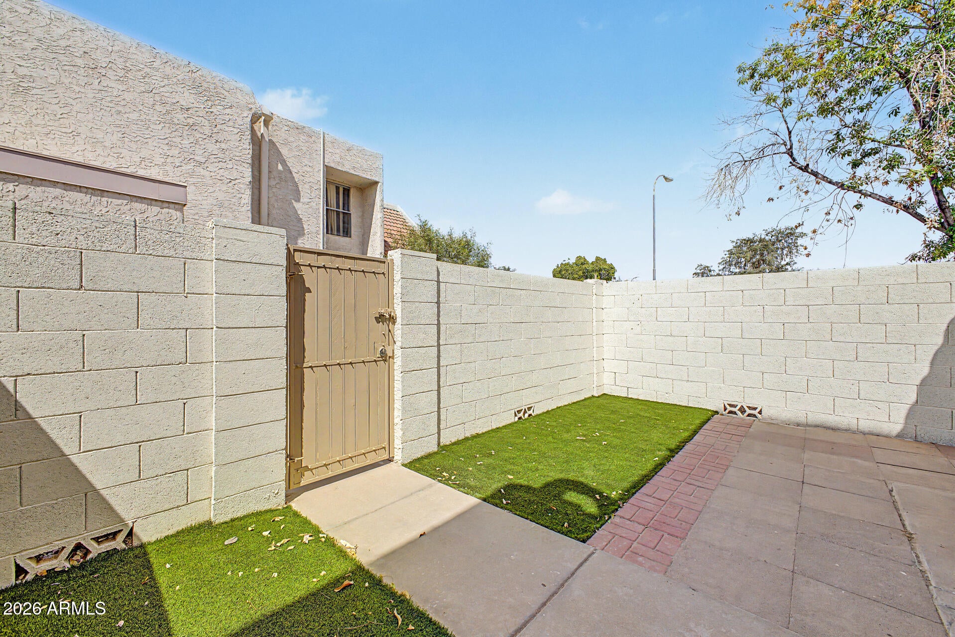 1342 W EMERALD Avenue 403