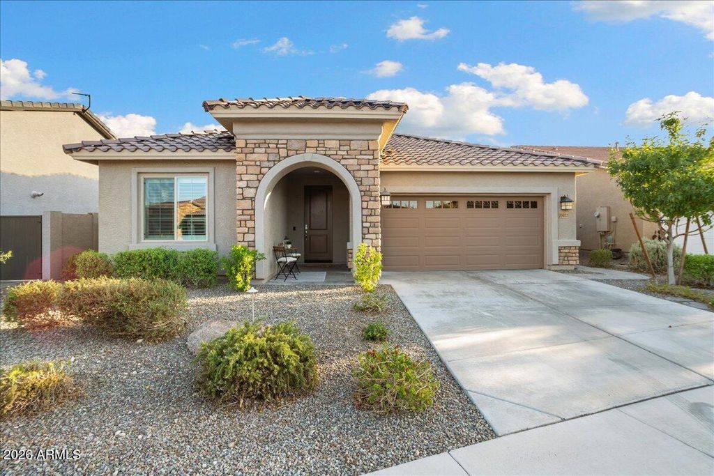 Photo of 20433 W Calle Encorvada, Buckeye, AZ 85396 (MLS # 6967366)