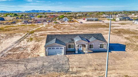 A home in Tonopah