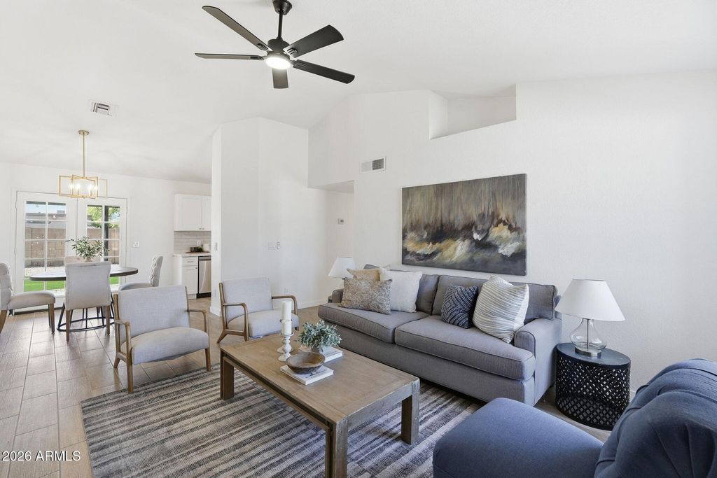 Photo of 126 N Cottonwood Street, Chandler, AZ 85225 (MLS # 7008975)