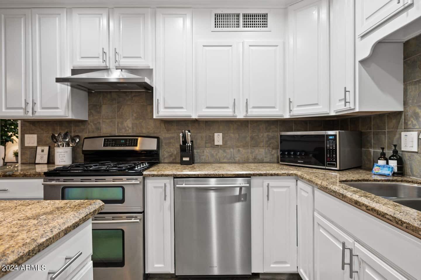 Scottsdale, Arizona 85251, United States, 4 Bedrooms Bedrooms, ,3 BathroomsBathrooms,Residential,Active,94499