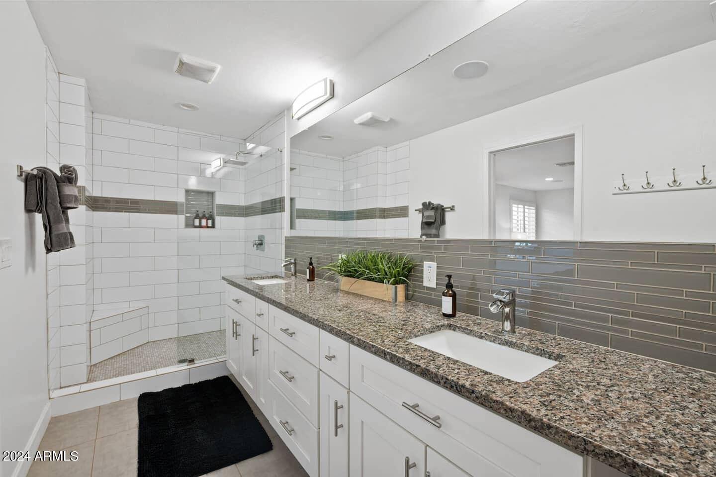 Scottsdale, Arizona 85251, United States, 4 Bedrooms Bedrooms, ,3 BathroomsBathrooms,Residential,Active,94499